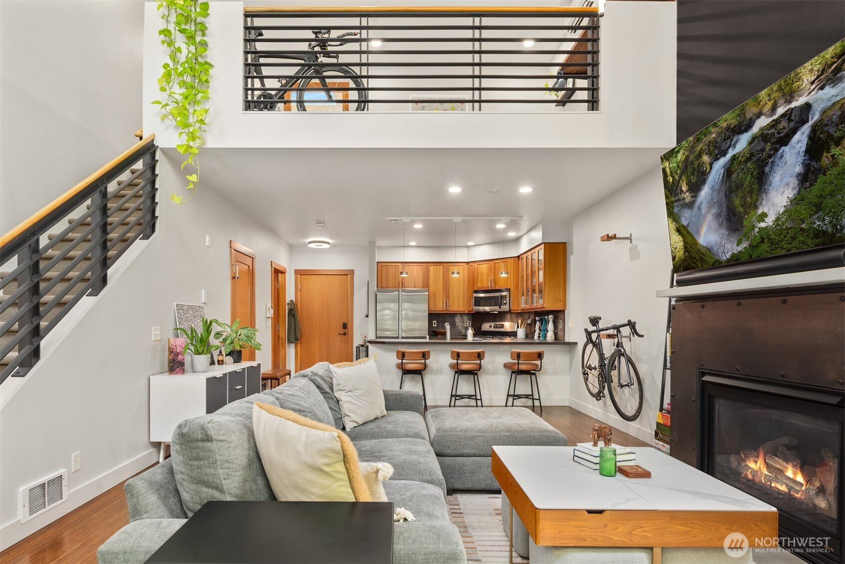 1605 E Pike Street, Seattle, WA 98122