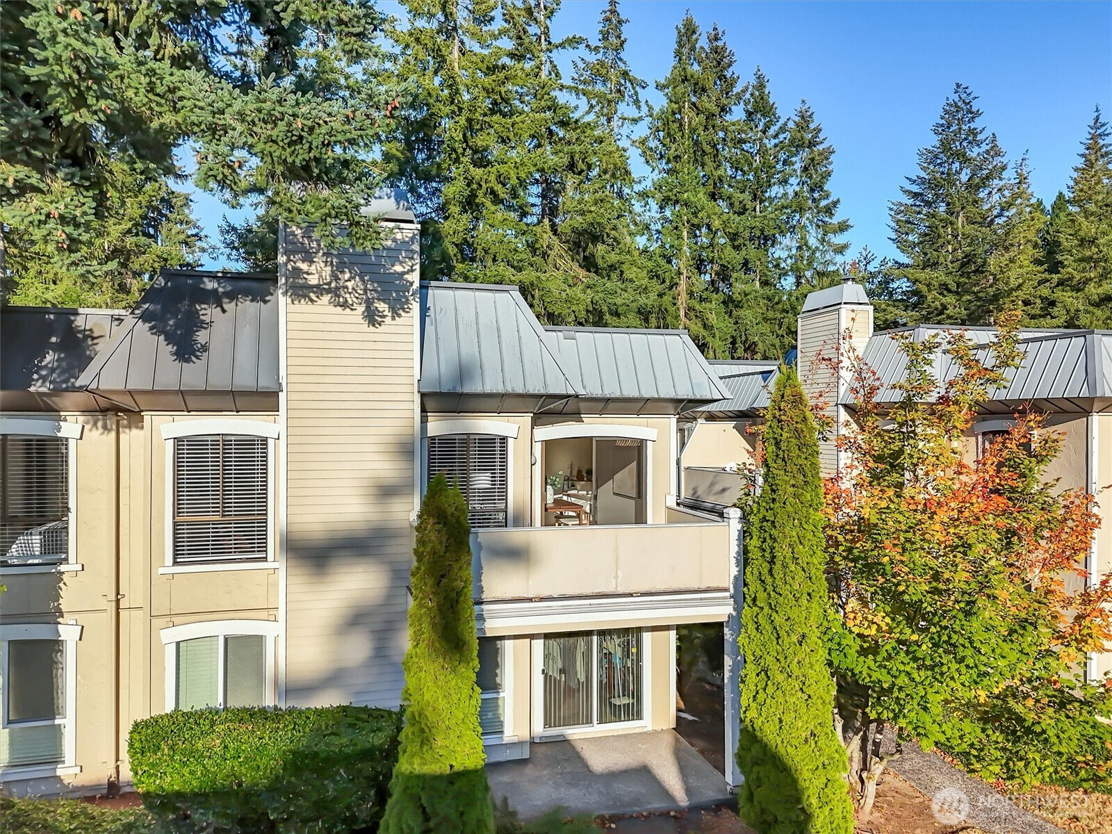 10218 NE 16th Street, Bellevue, WA 98004
