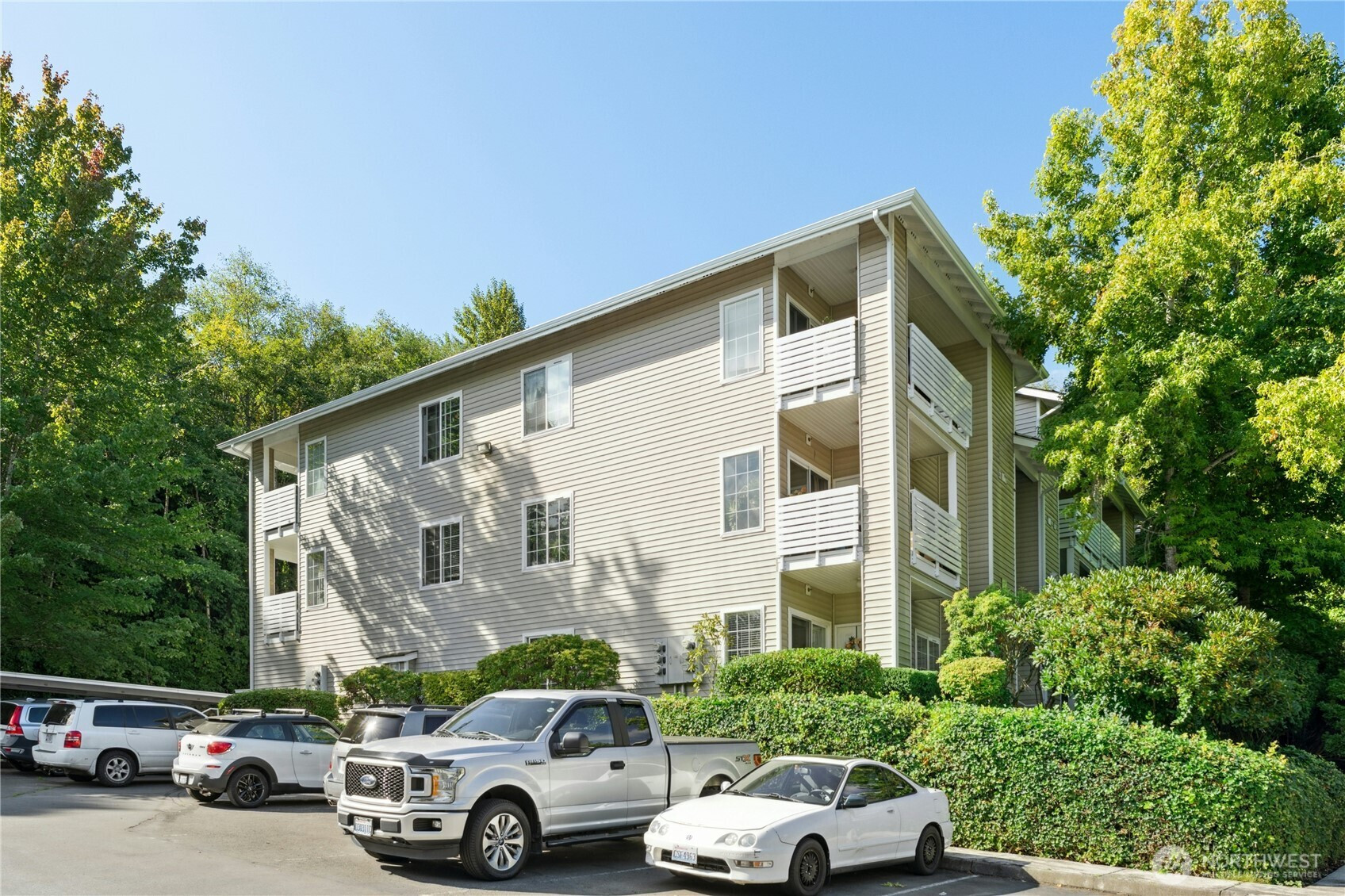 801 Rainier Avenue N, Renton, WA 98057