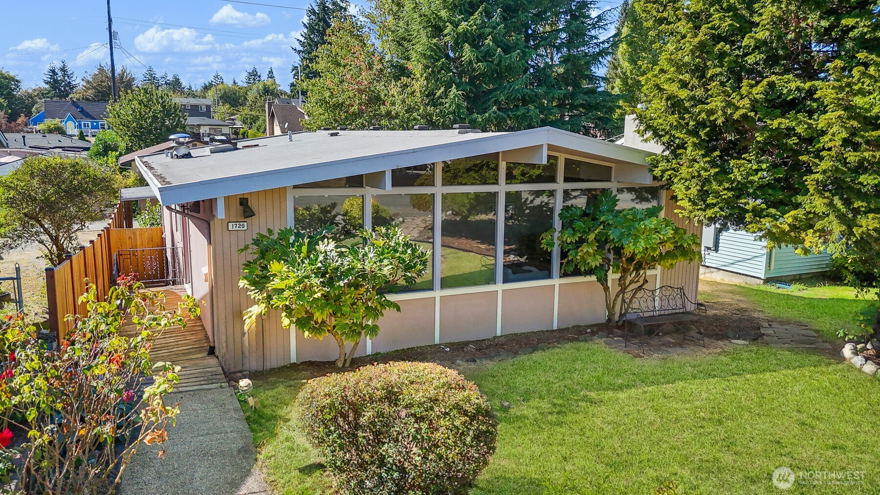 1720 S Durango Street, Tacoma, WA 98405