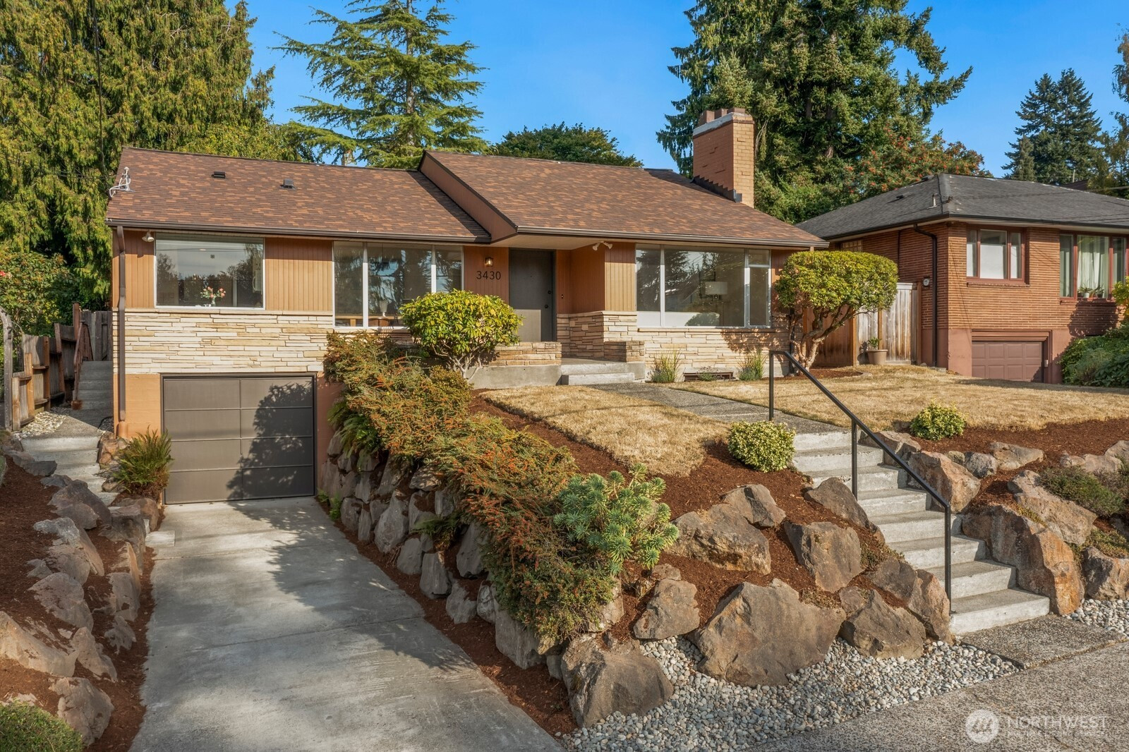 3430 40th Avenue W, Seattle, WA 98199