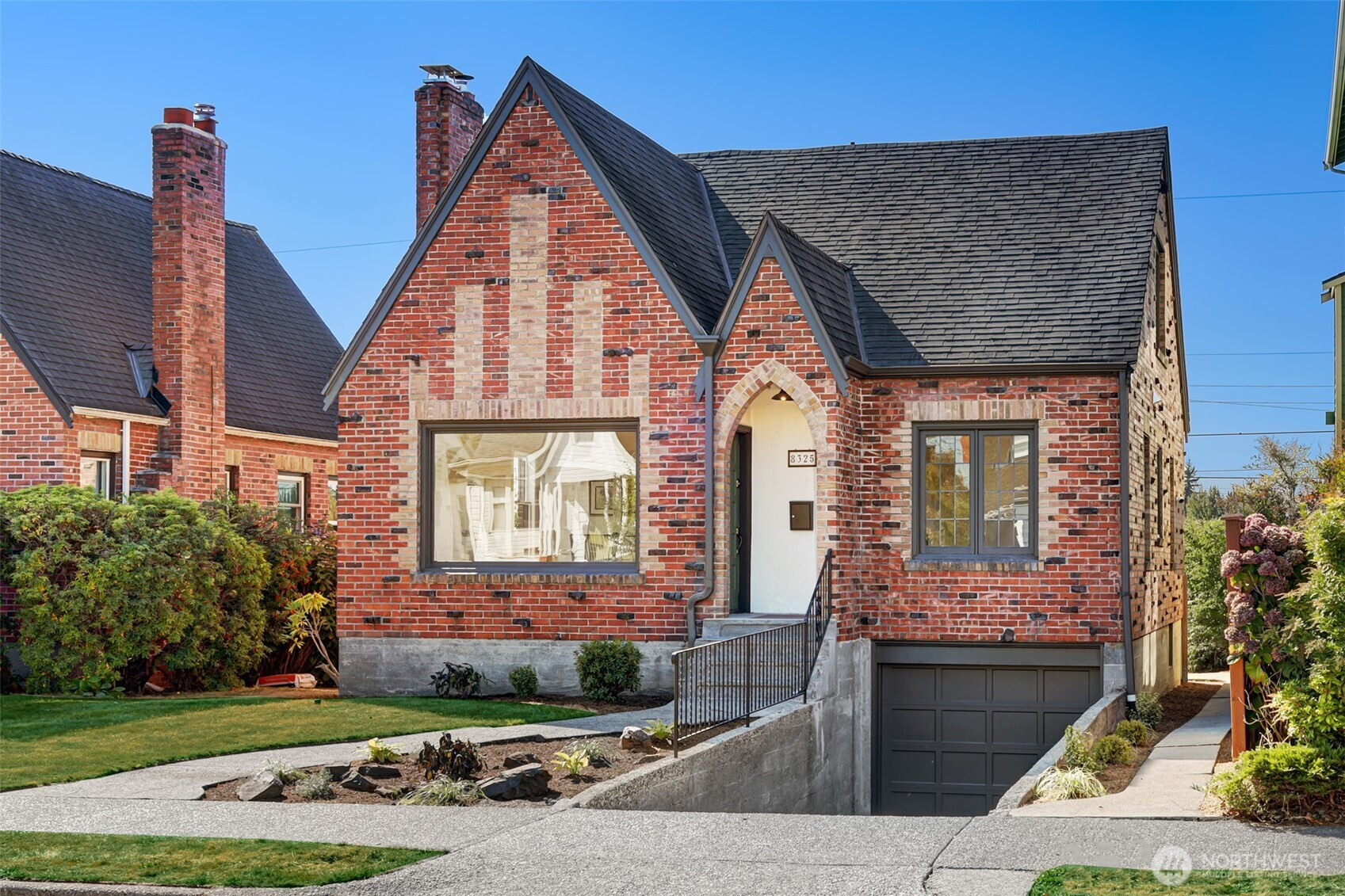 8325 21st Avenue NW, Seattle, WA 98117