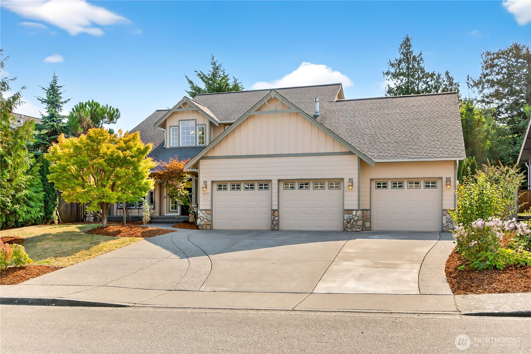 5910 Artist Drive, Ferndale, WA 98248