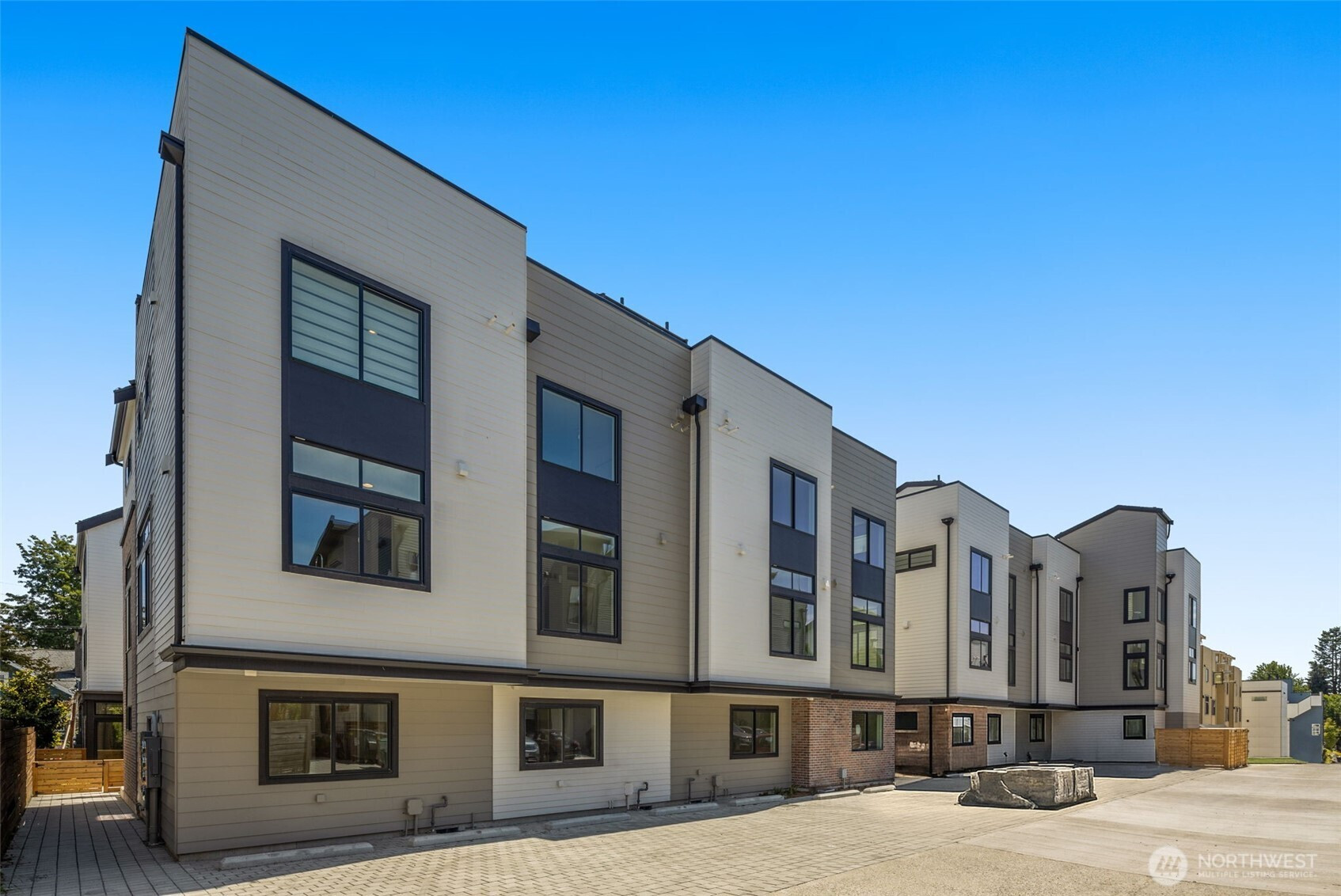 8337 D 12th Avenue NW, Seattle, WA 98117