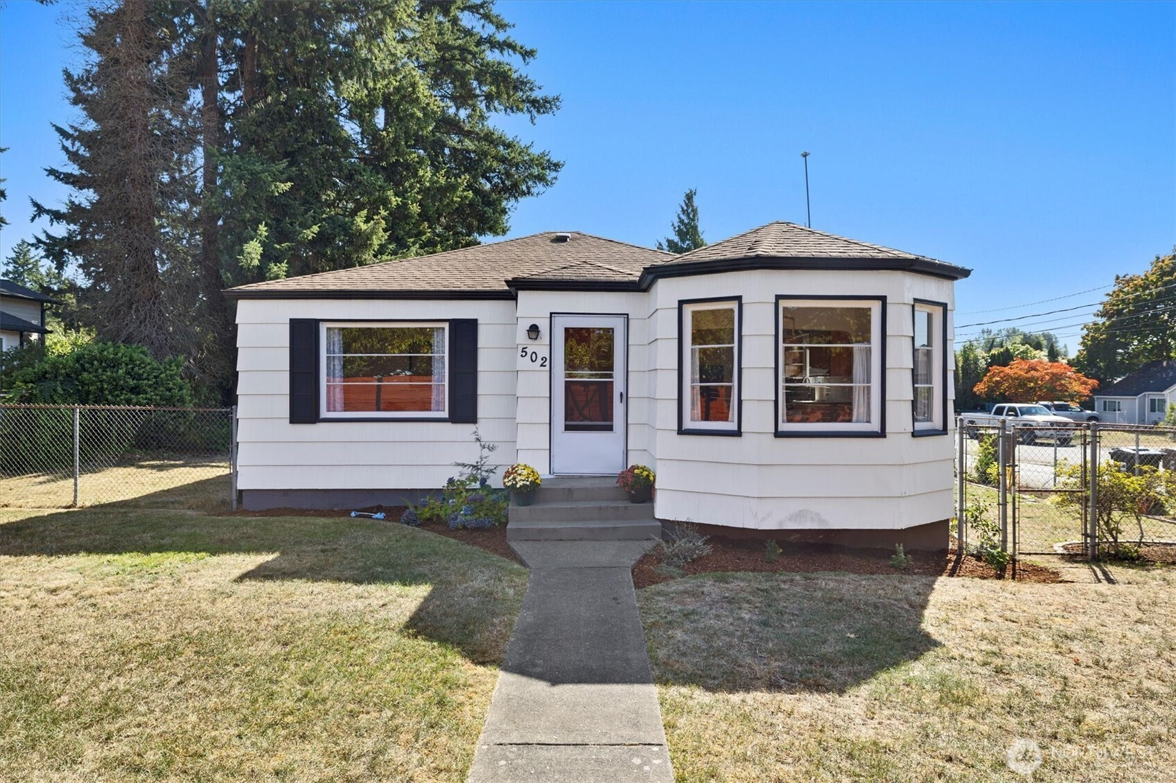 502 E 84th St, Tacoma, WA 98445