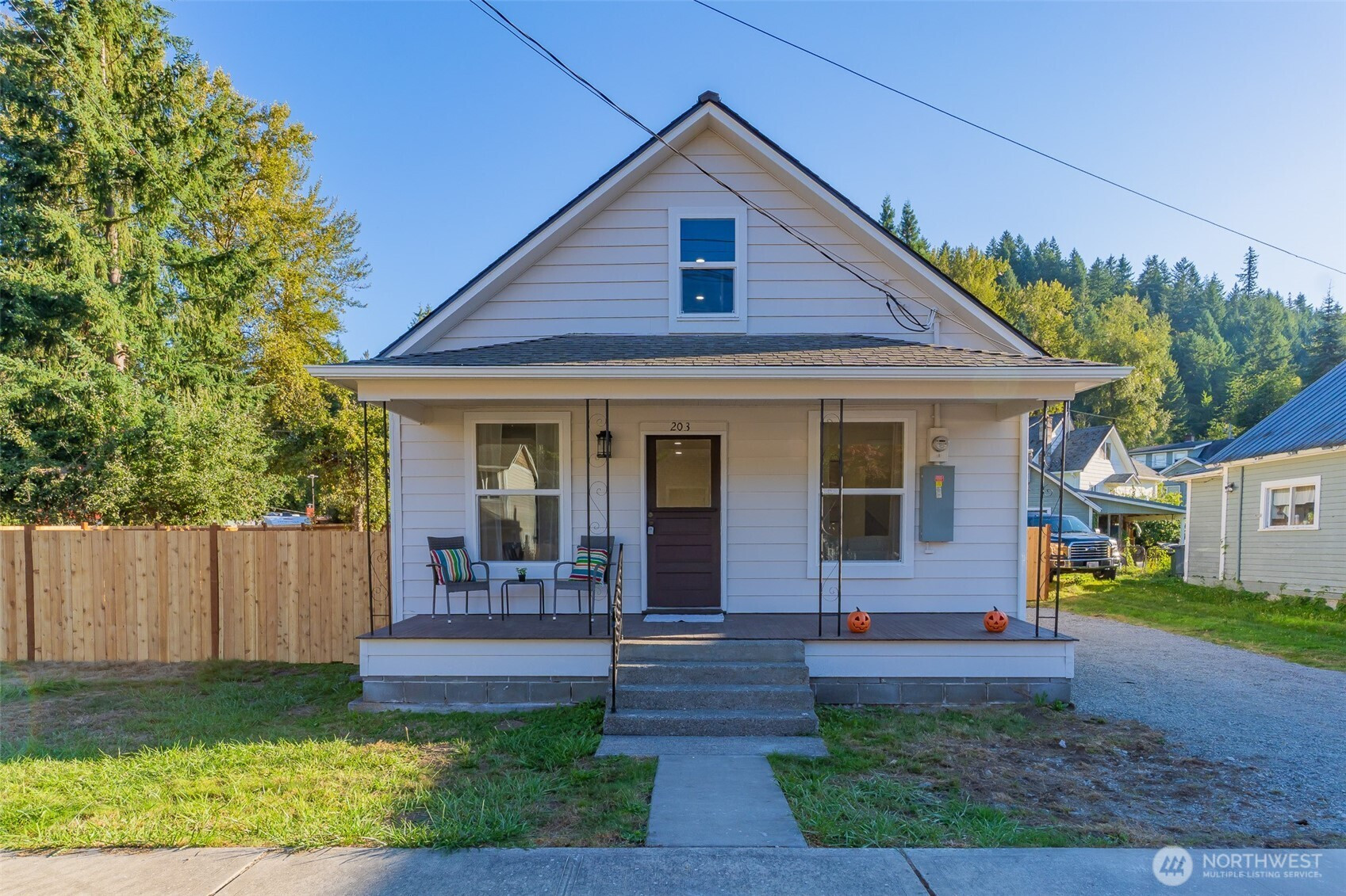 203 Albert Street, Wilkeson, WA 98396