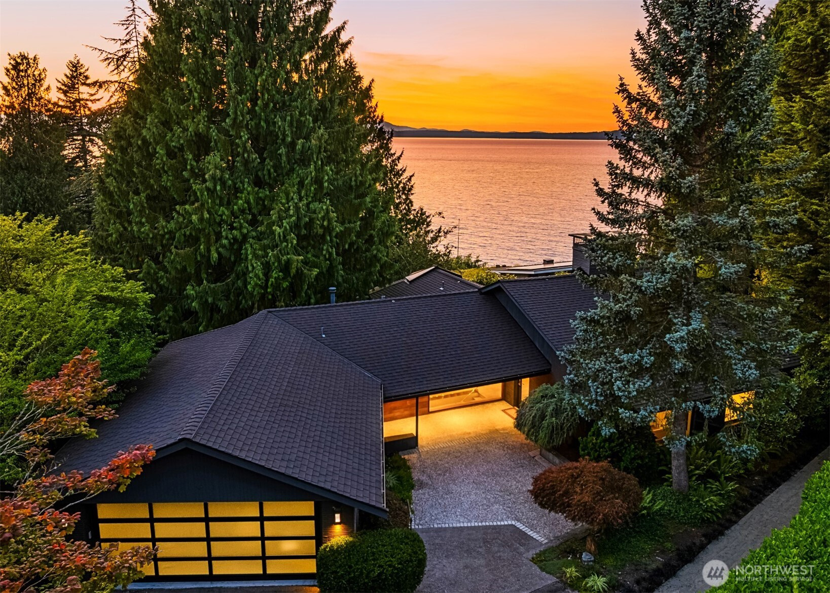 4223 W Semple Street, Seattle, WA 98199