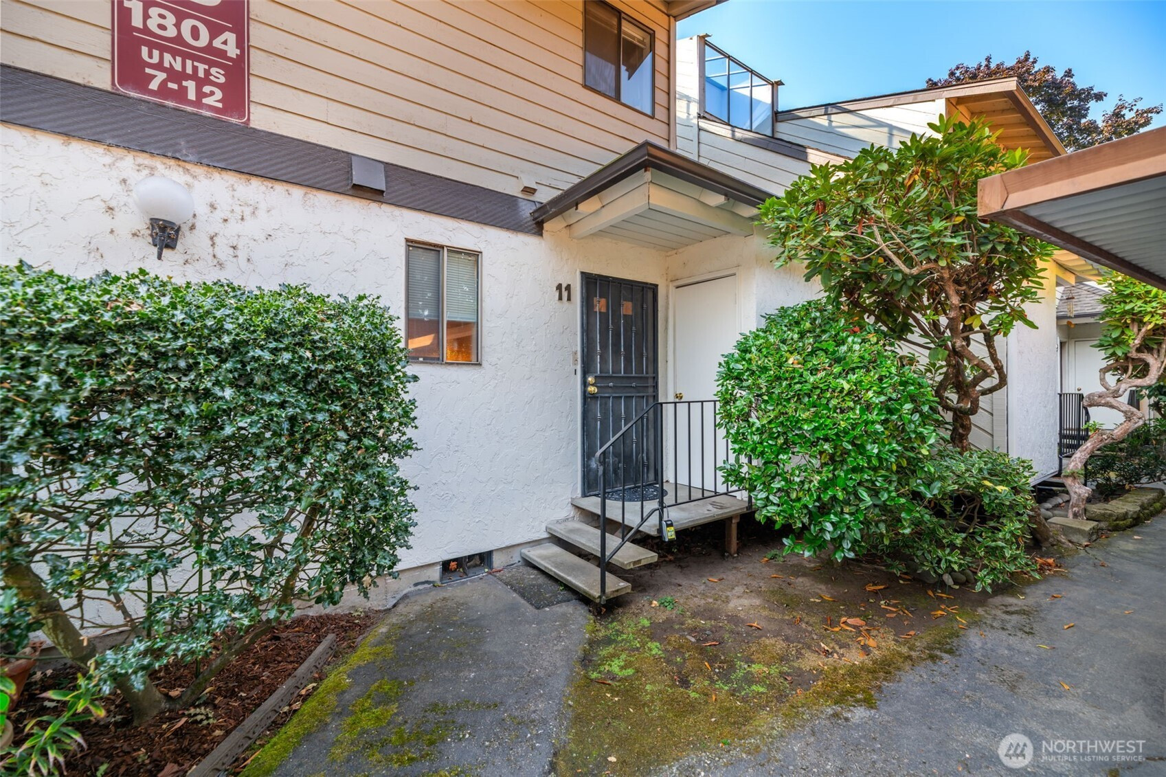 1804 Maple Lane S, Kent, WA 98030