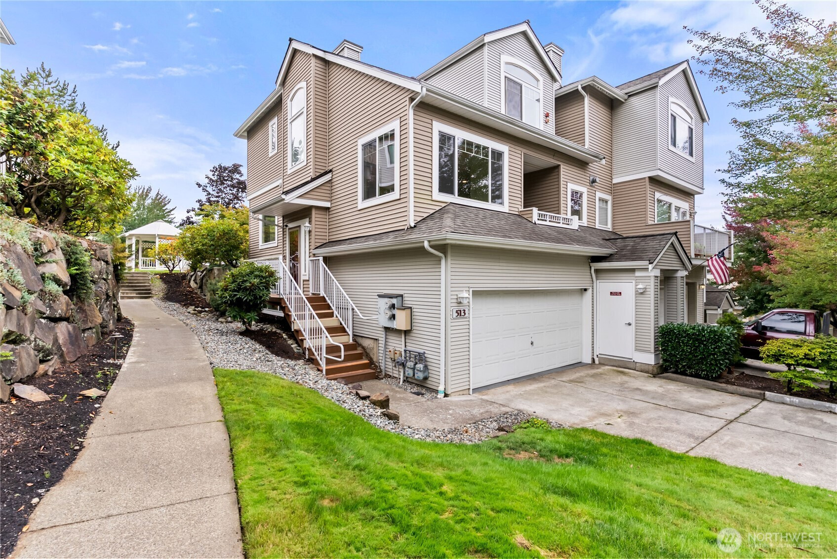 513 S 46th Place, Renton, WA 98055