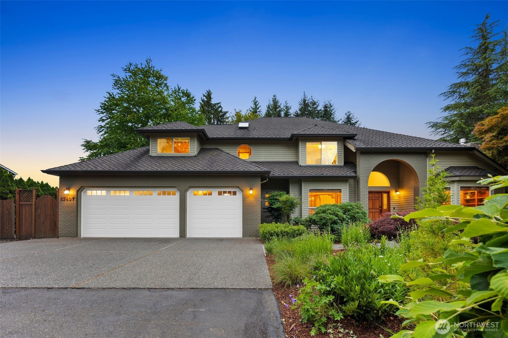 23407 SE 221st Street, Maple Valley, WA 98038