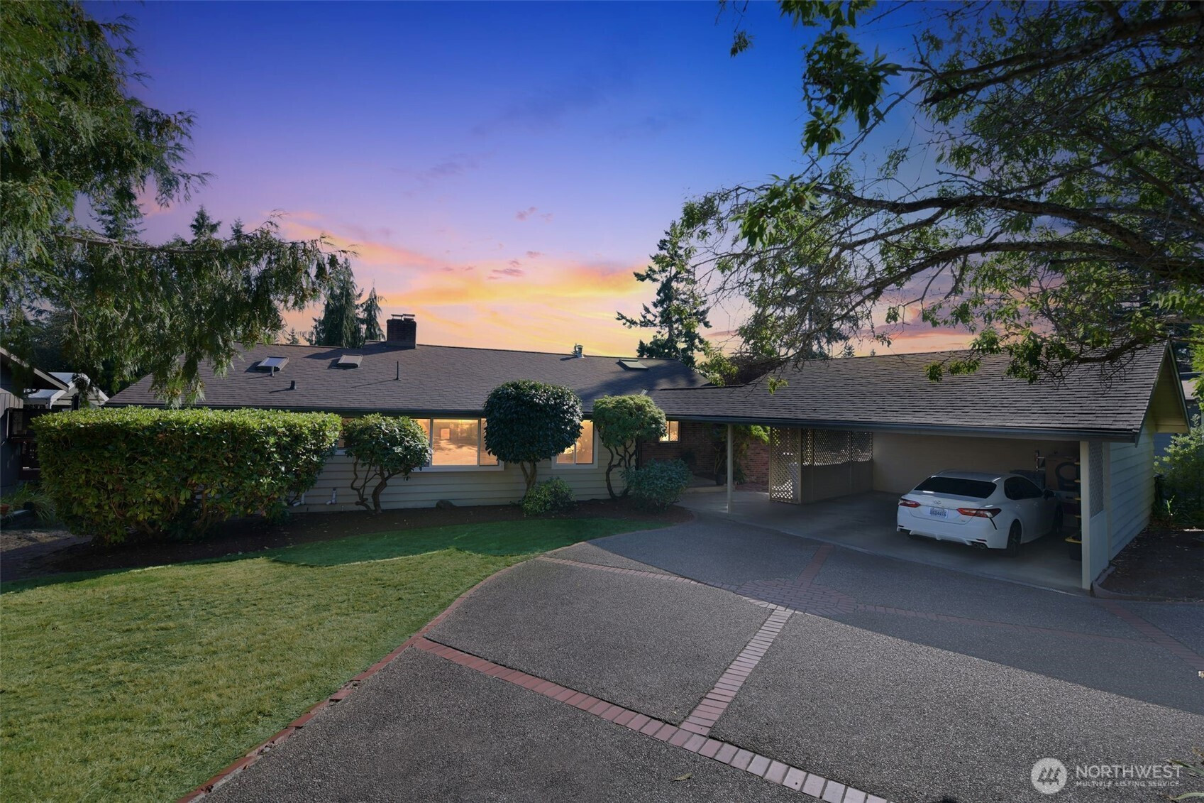 12455 SE 26th Place, Bellevue, WA 98005