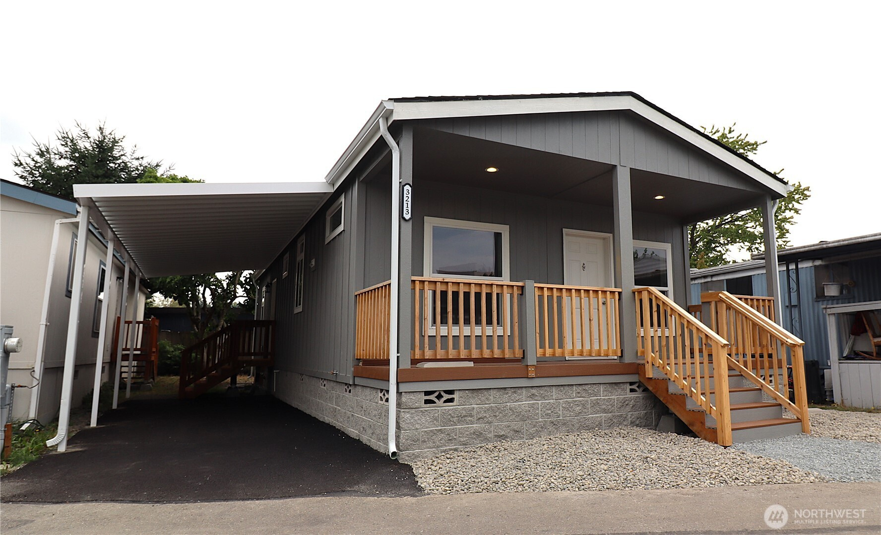 3215 S 182nd Place, SeaTac, WA 98188
