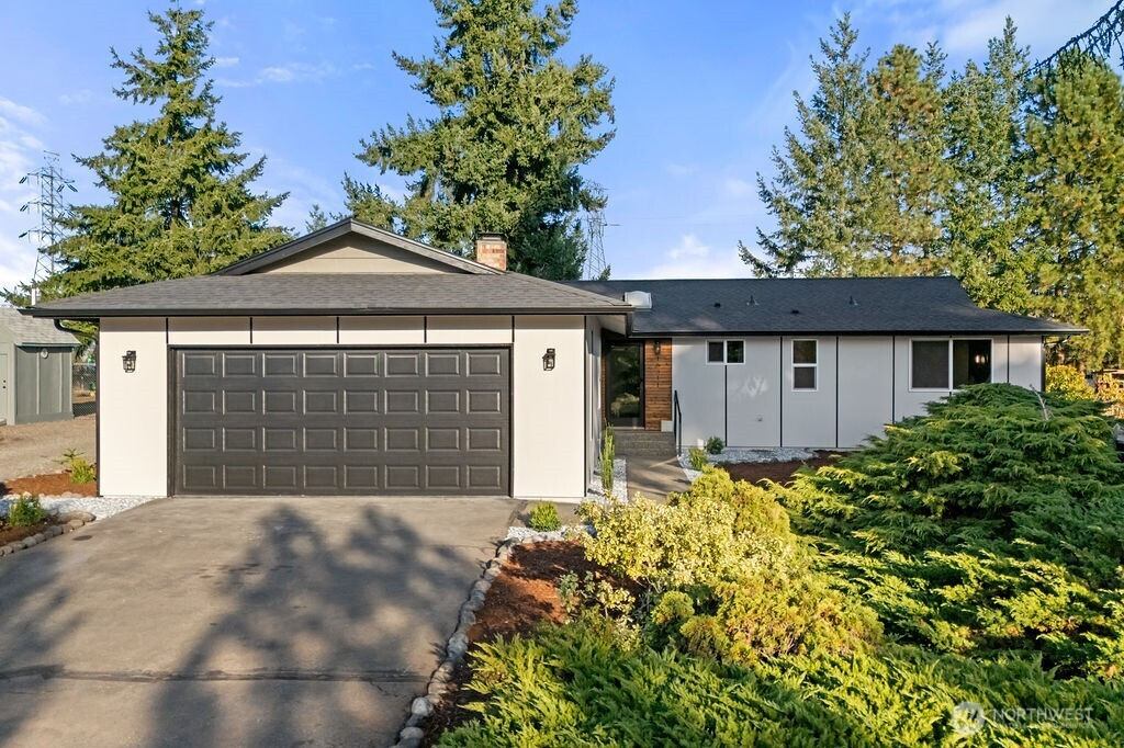 18311 40th Avenue E, Tacoma, WA 98446