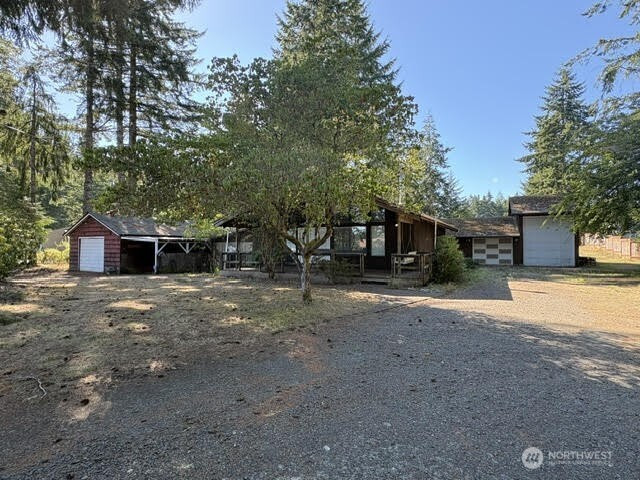 711 E Island Lake Drive, Shelton, WA 98584