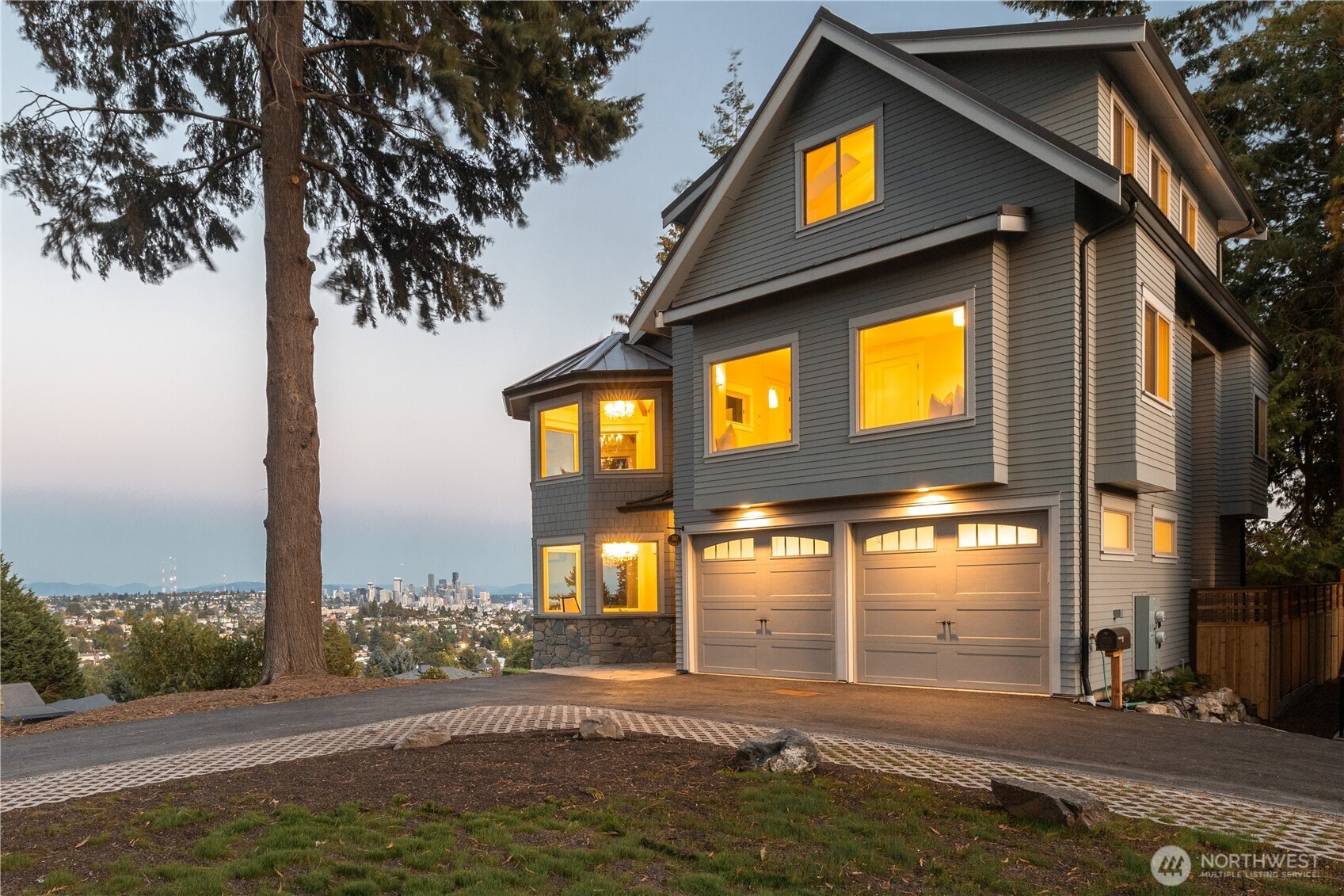 3947 W Barrett Lane, Seattle, WA 98199