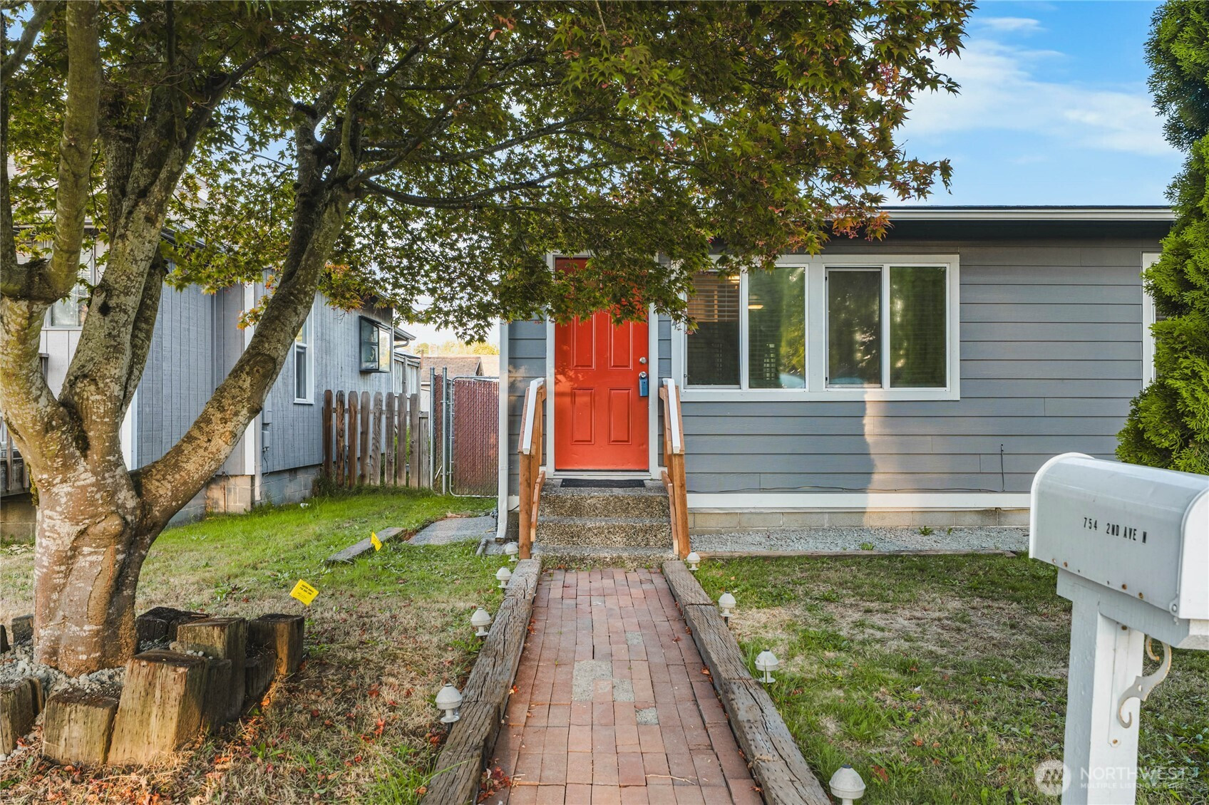 754 2nd Avenue N, Kent, WA 98032