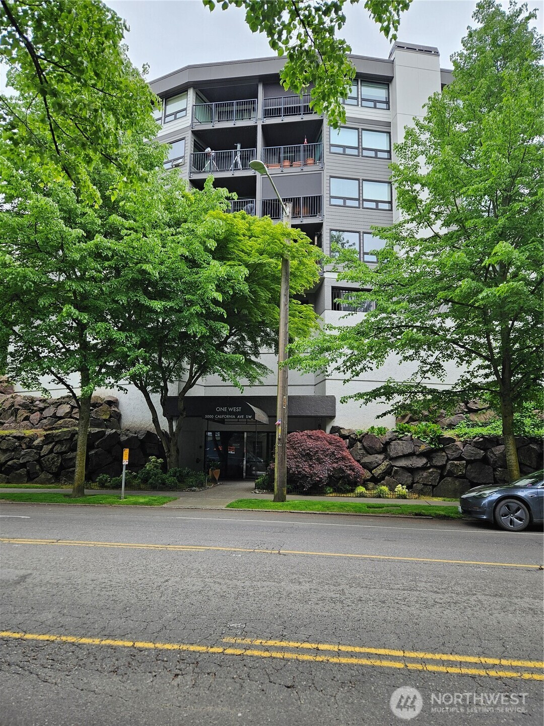 5000 California Avenue SW, Seattle, WA 98136