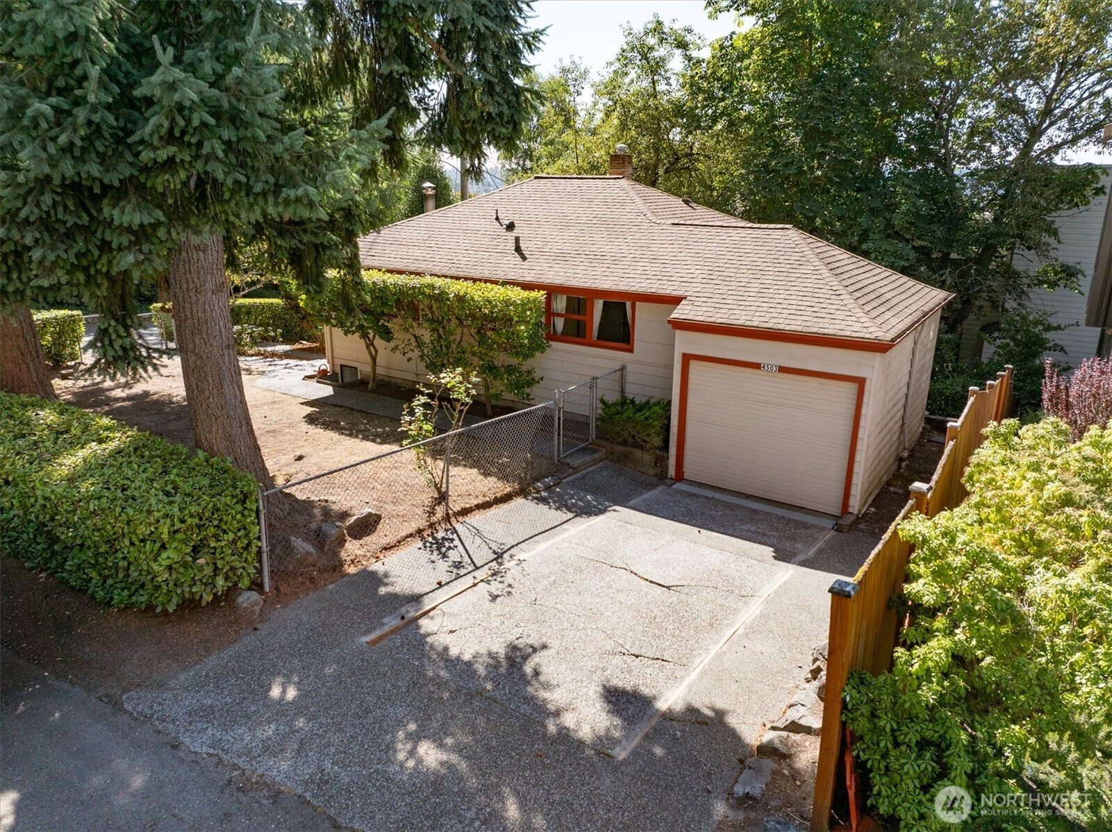 4503 Palatine Avenue N, Seattle, WA 98103