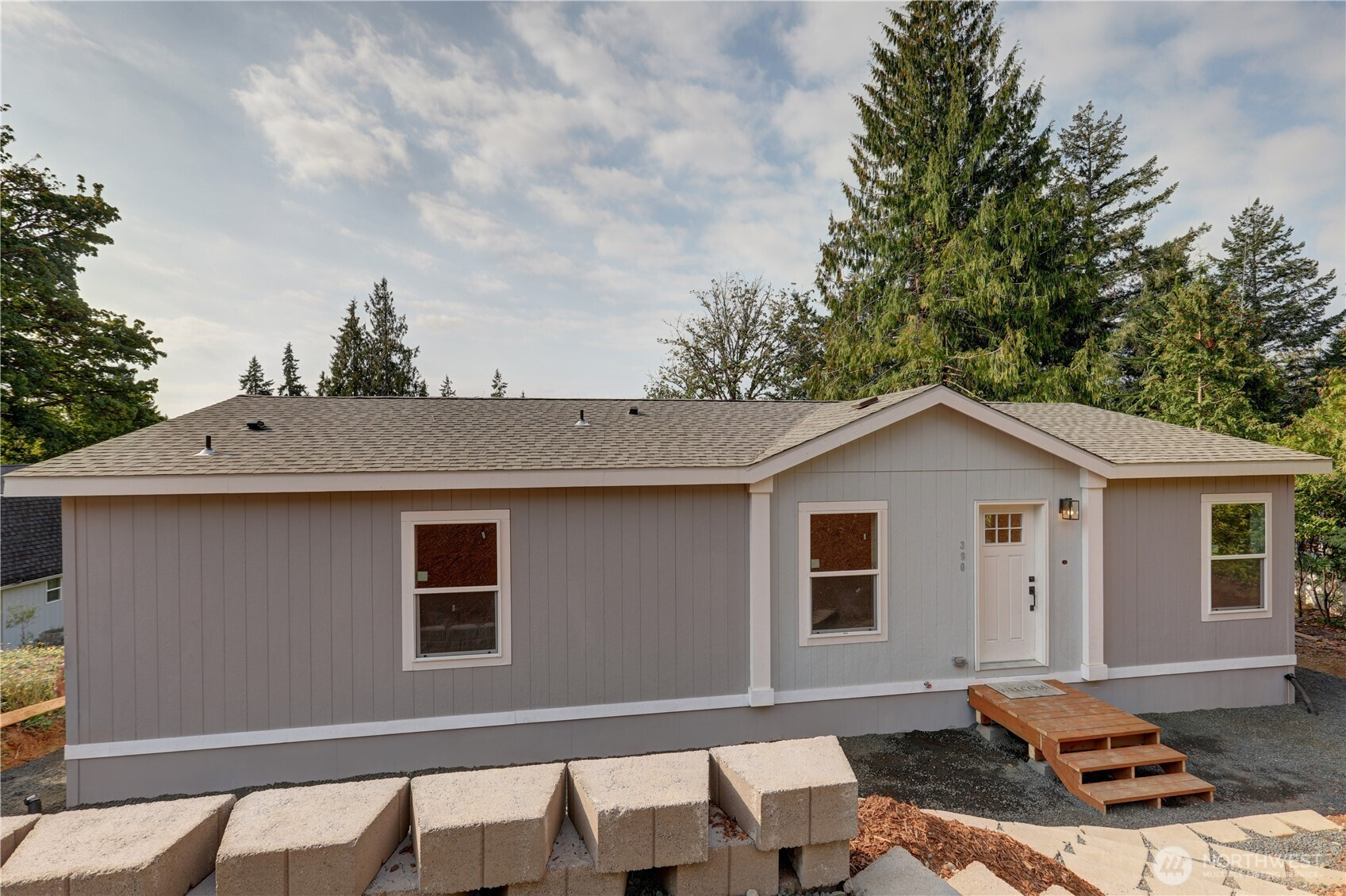390 E Panorama Drive, Shelton, WA 98584