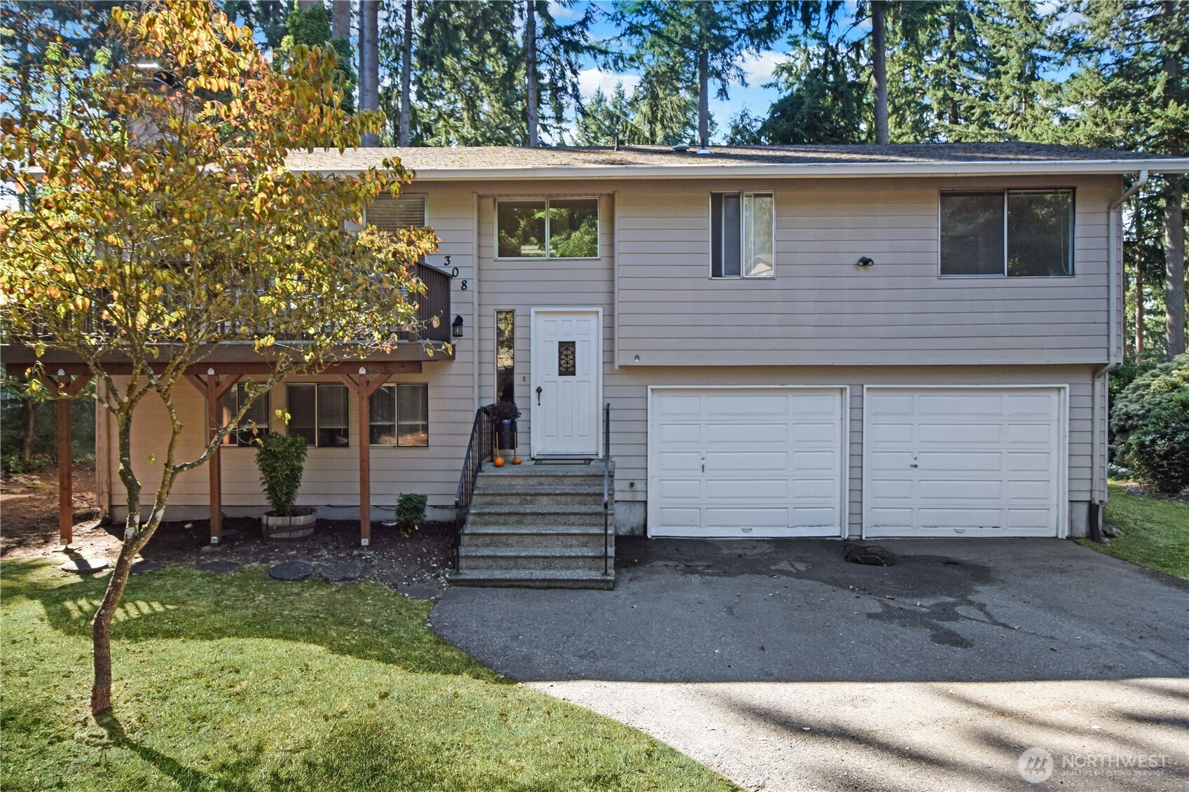 308 Point Fosdick Place NW, Gig Harbor, WA 98335