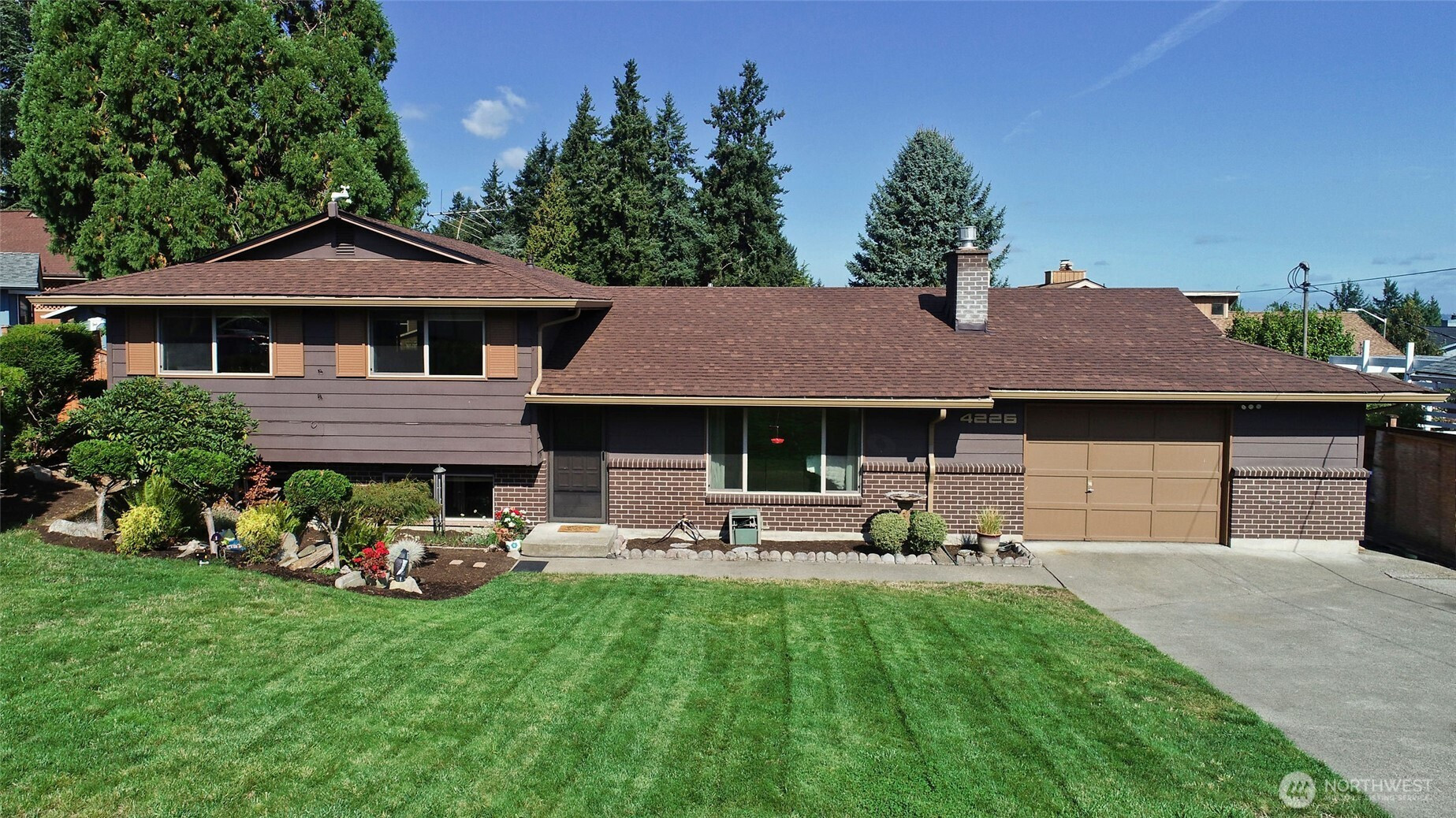 4226 S 247th Court, Kent, WA 98032