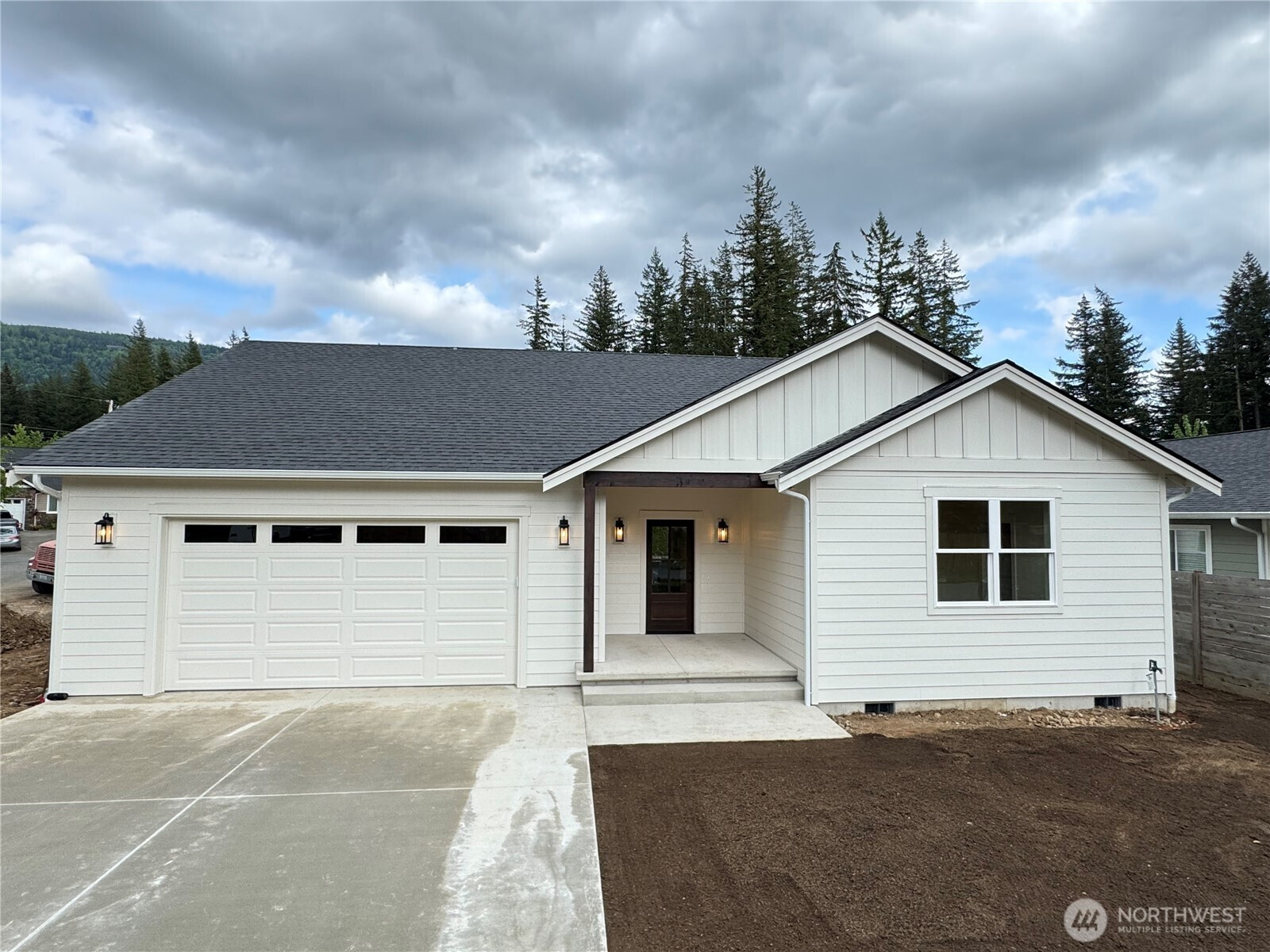 7933 Oregon Trail, Maple Falls, WA 98266