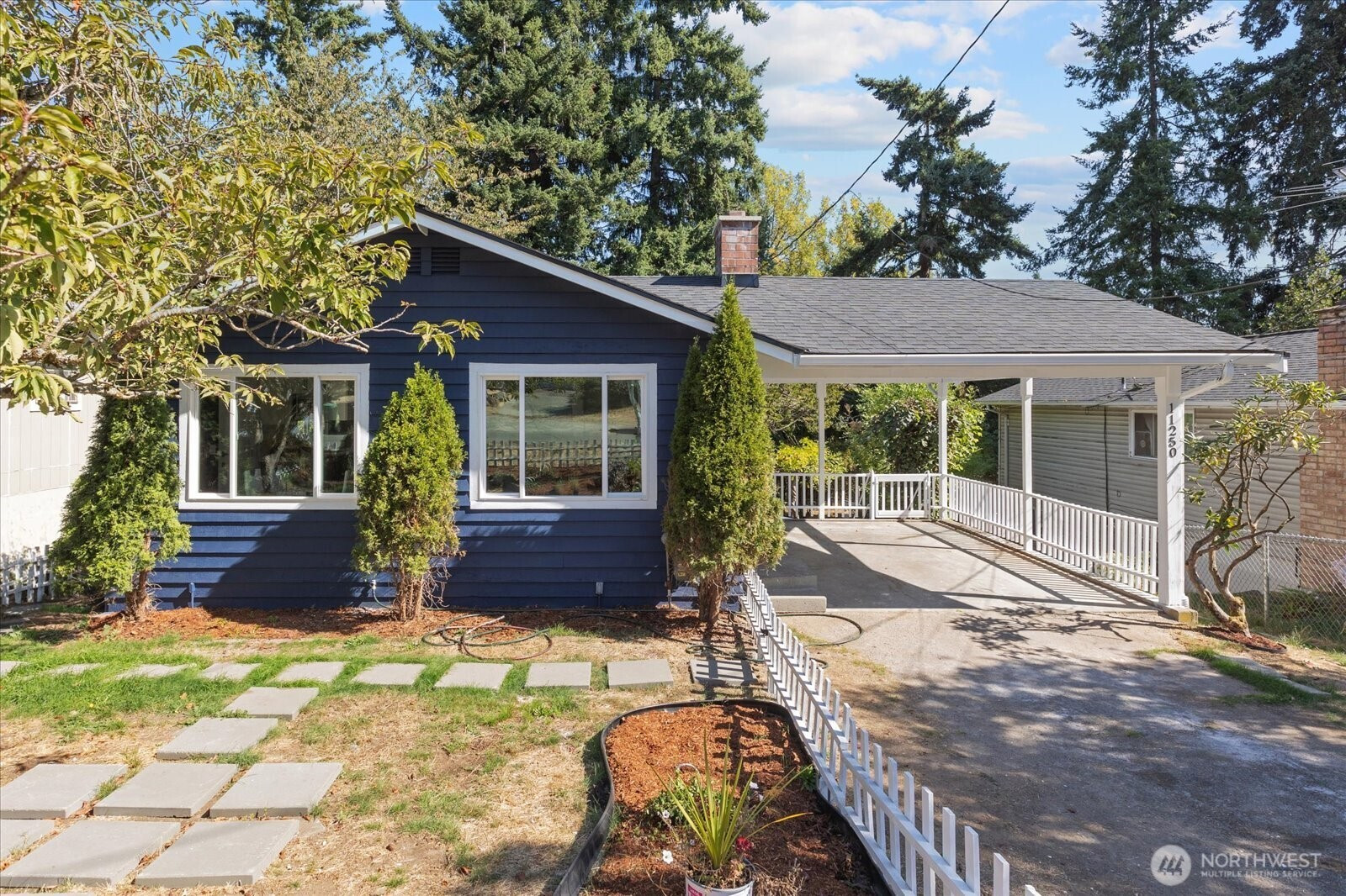 11250 57th Avenue S, Seattle, WA 98178