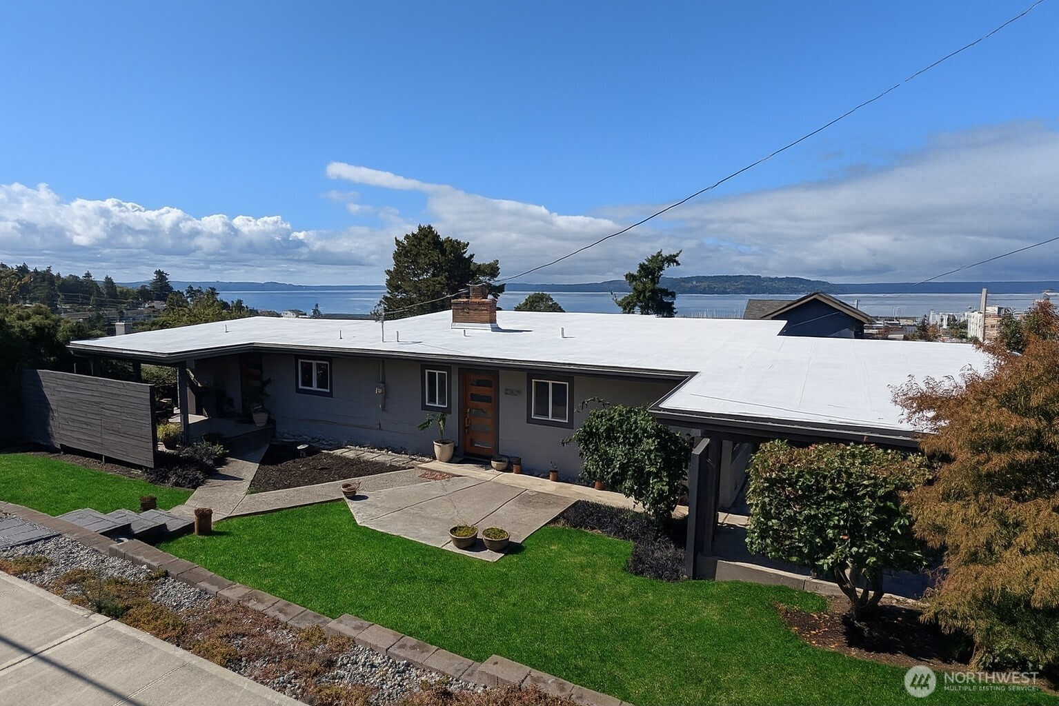 22629 10th Avenue S, Des Moines, WA 98198