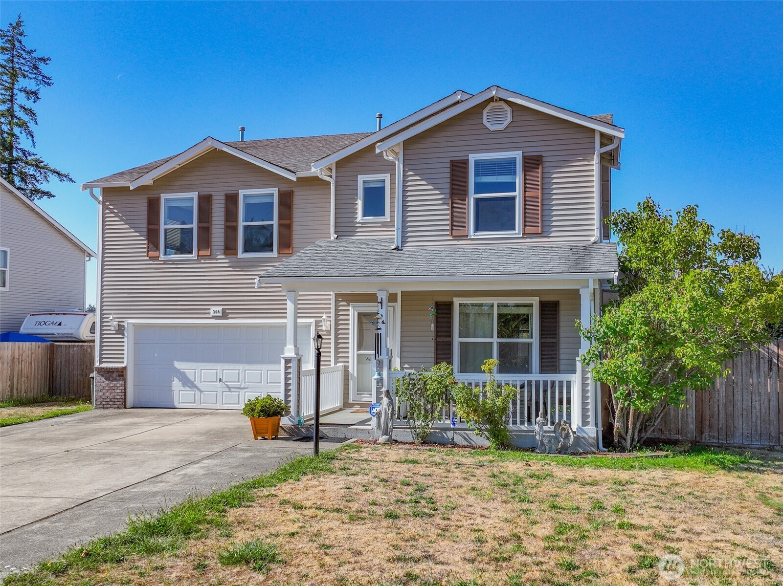 308 Easy Street SE, Rainier, WA 98576