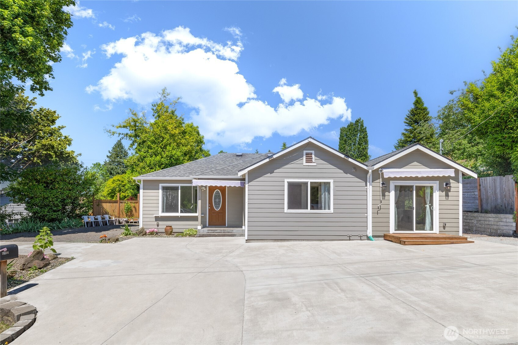 7214 S 120th Street, Seattle, WA 98178