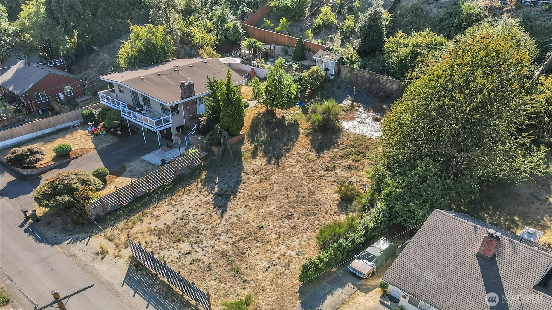 9017 3rd Avenue SW, Seattle, WA 98106