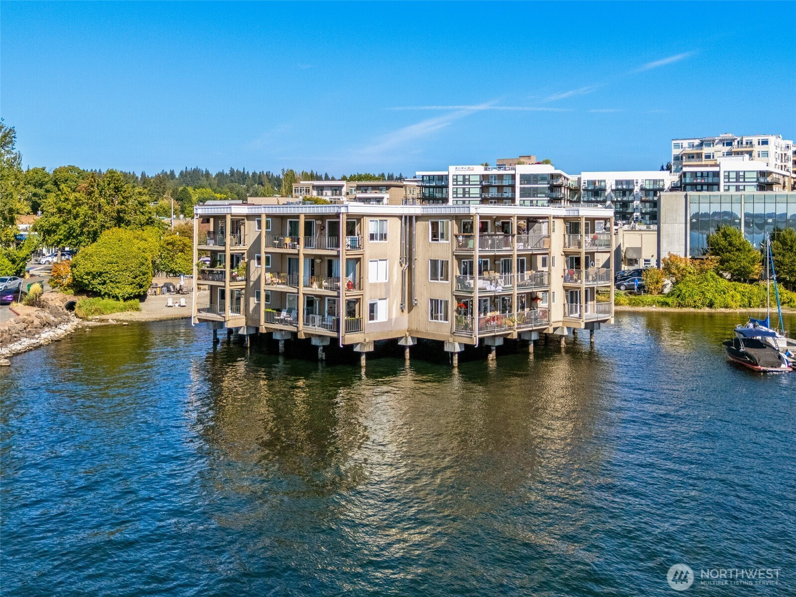 65 Kirkland Avenue, Kirkland, WA 98033
