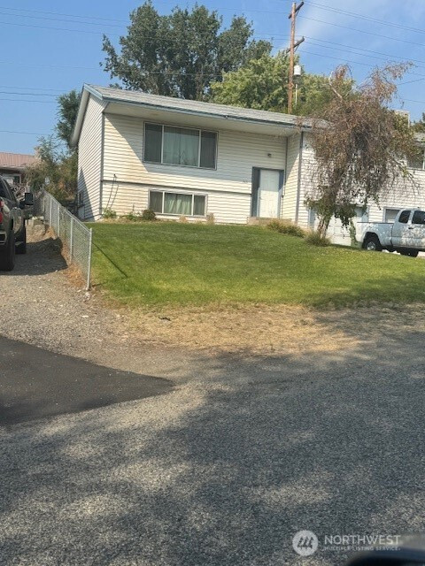 365 - 367 Fig Street, Omak, WA 98841