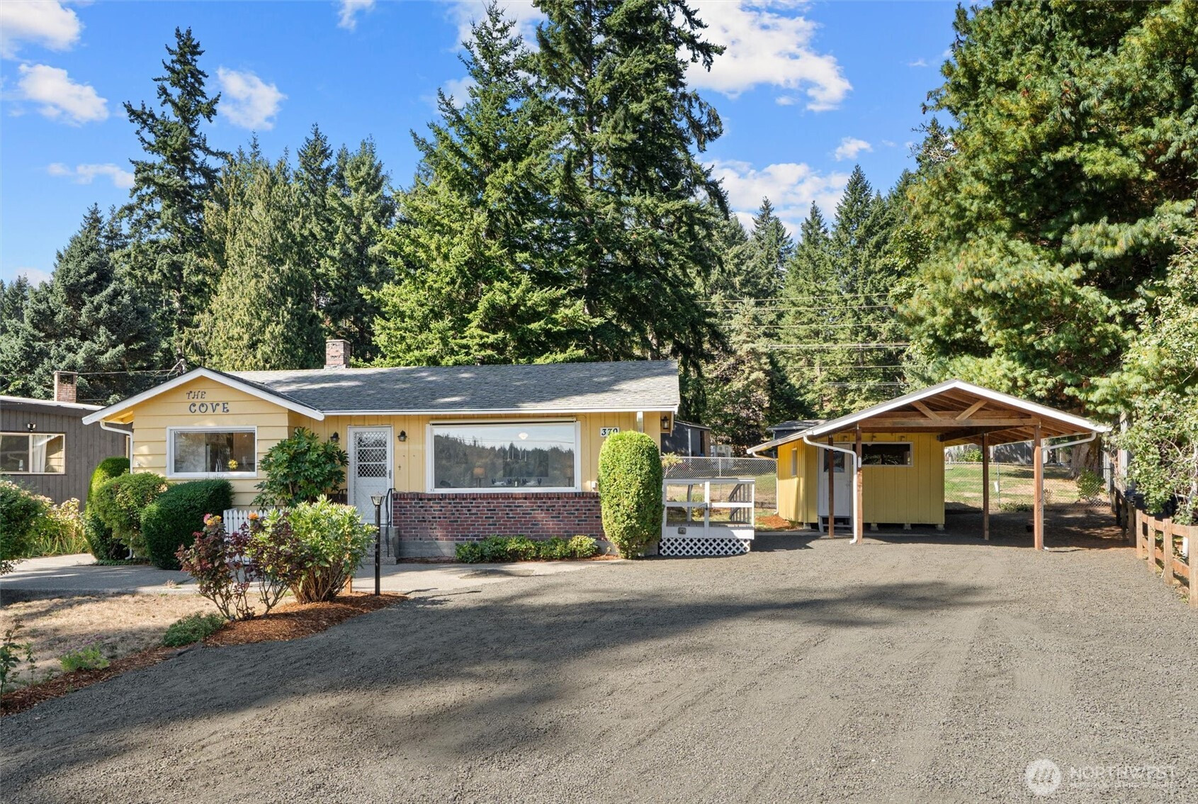 370 NE Gladwin Road, Belfair, WA 98528
