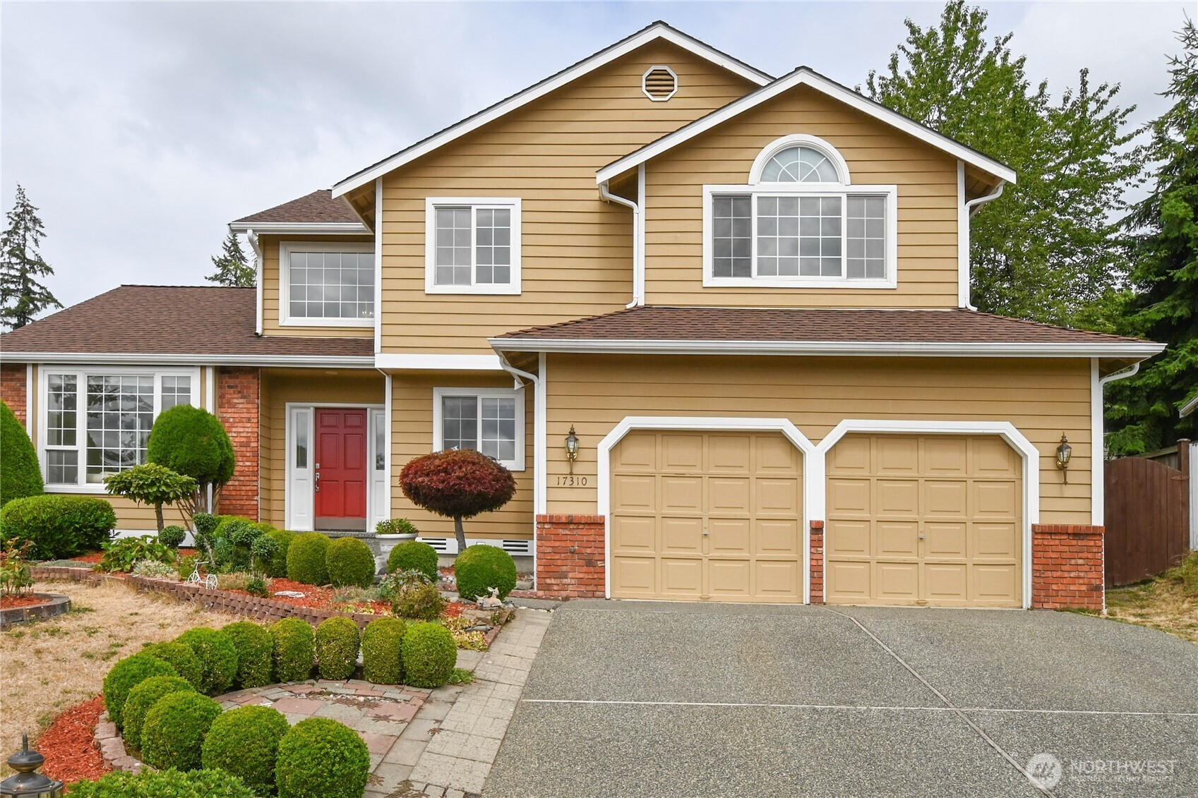 17310 37th Avenue W, Lynnwood, WA 98037
