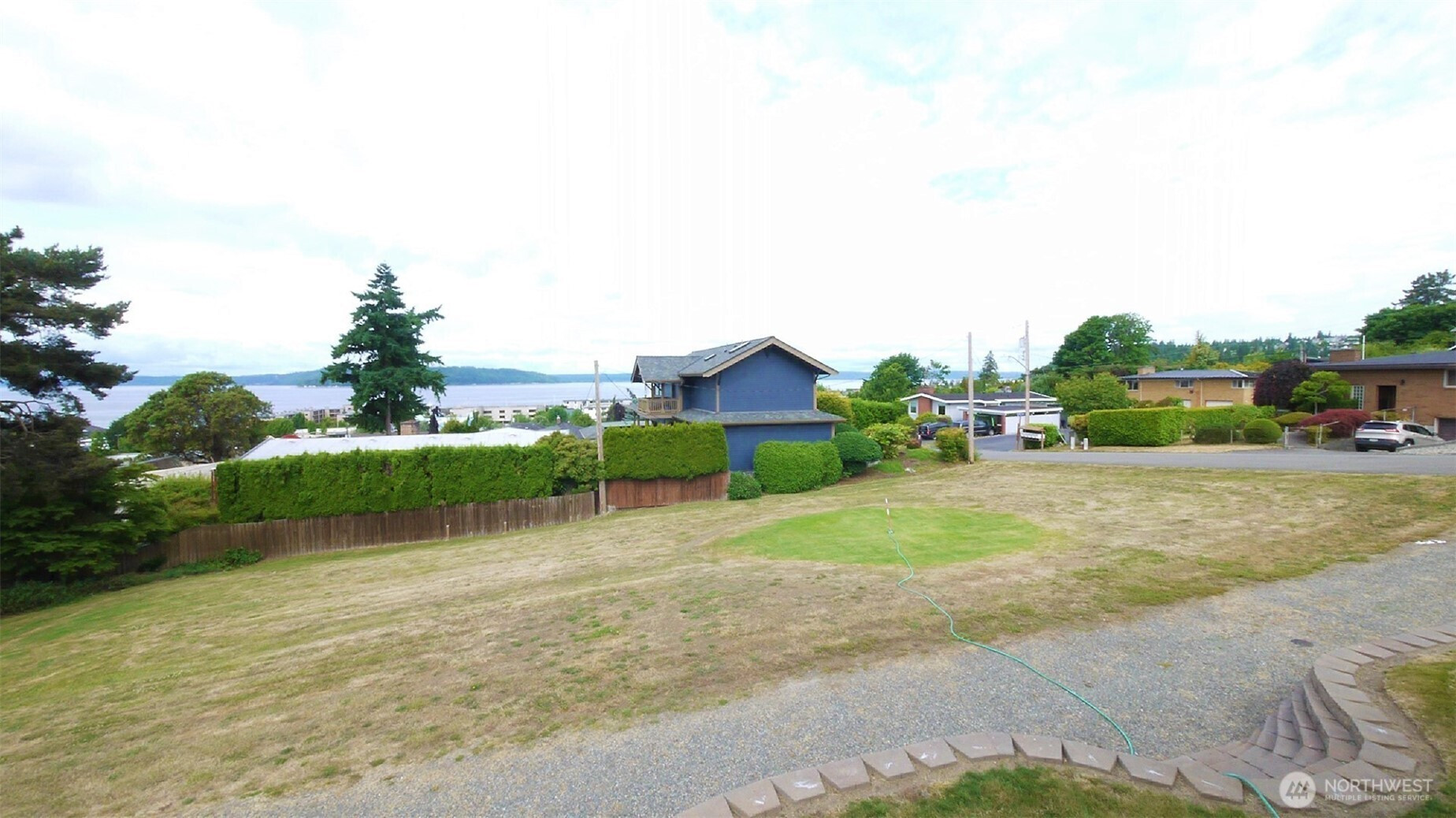 921 S 226th Place, Des Moines, WA 98198