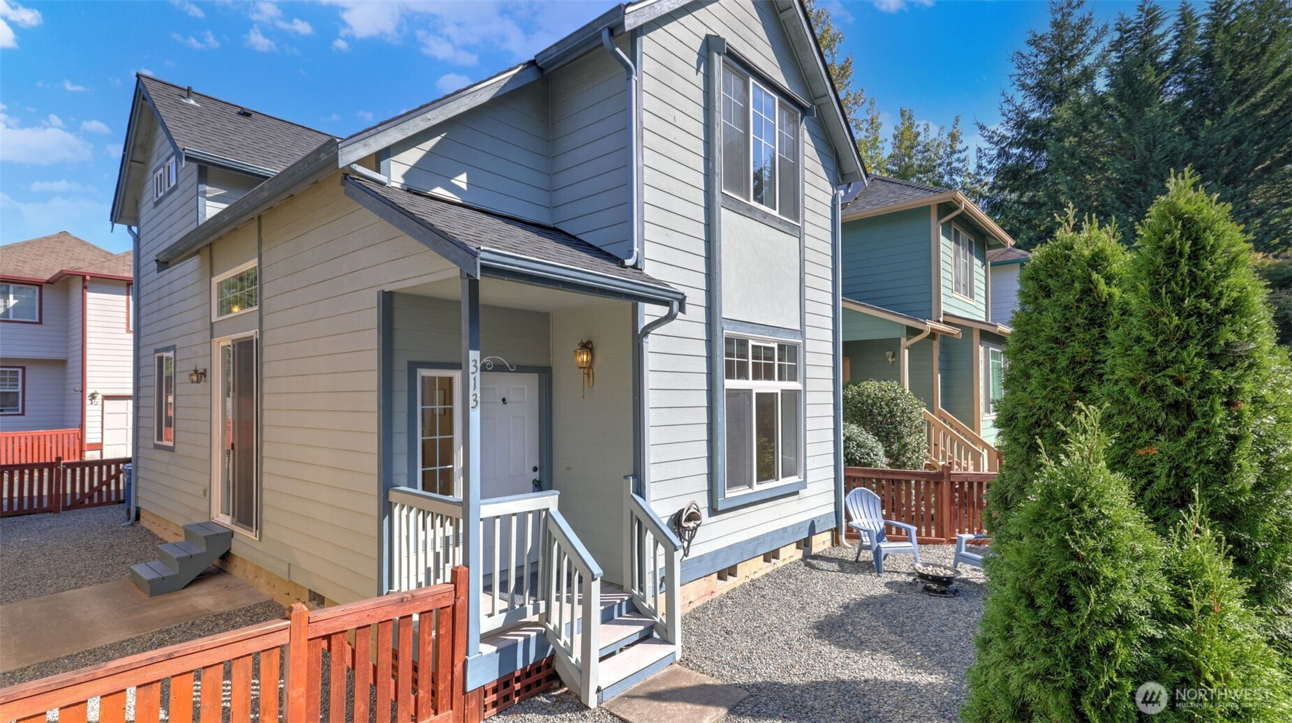 25123 Roberts Drive, Black Diamond, WA 98010