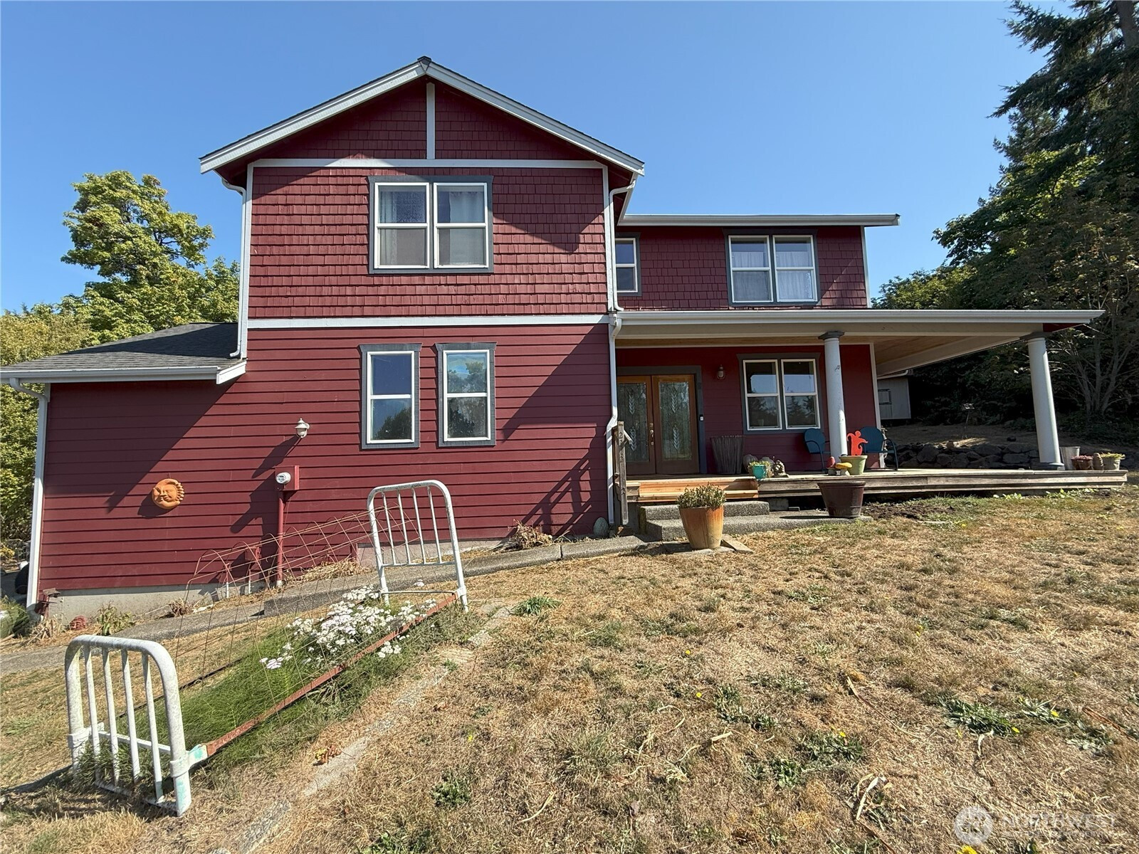 2372 Douglas Drive NE, Bainbridge Island, WA 98110