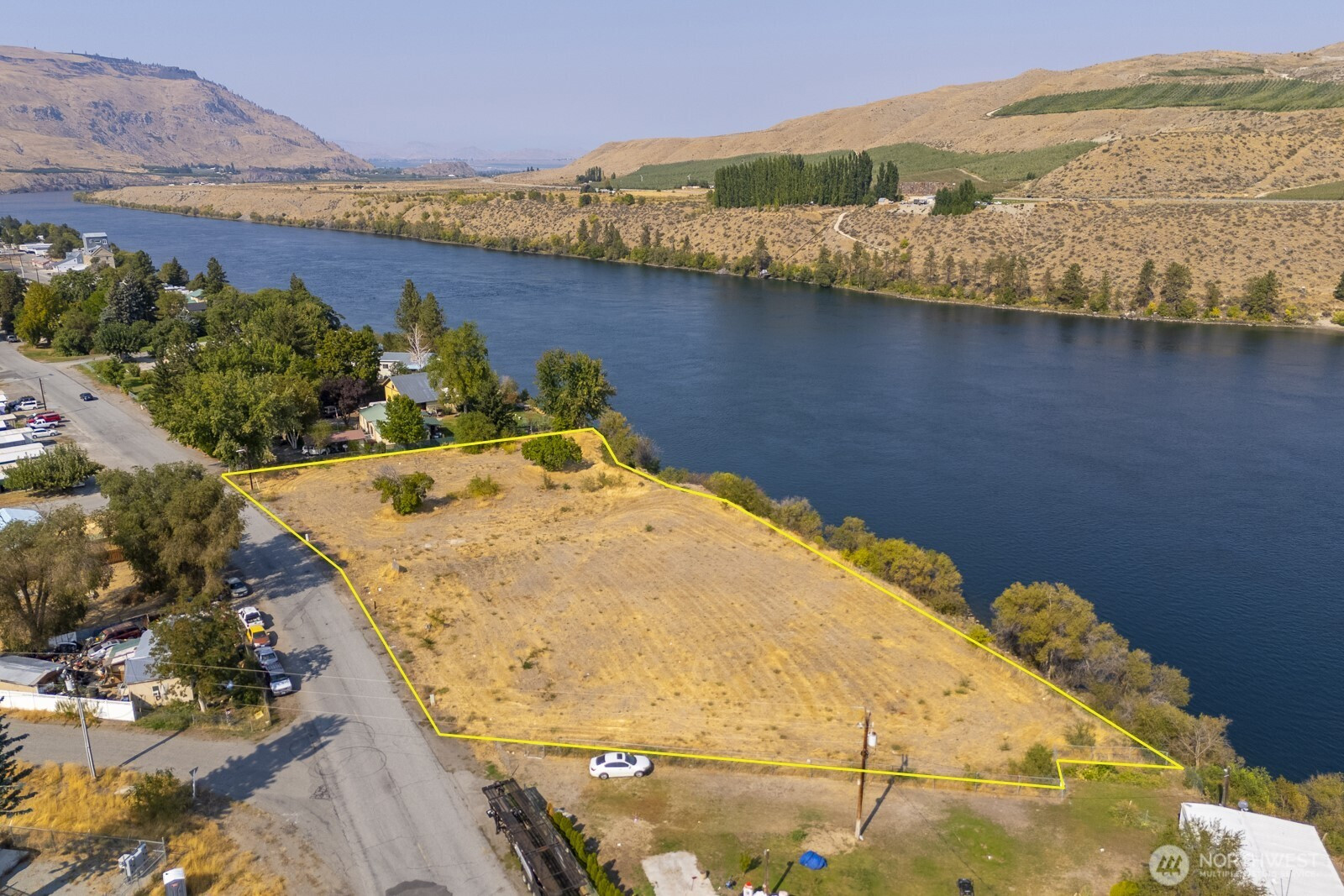 1751 Fairview Avenue, Bridgeport, WA 98813