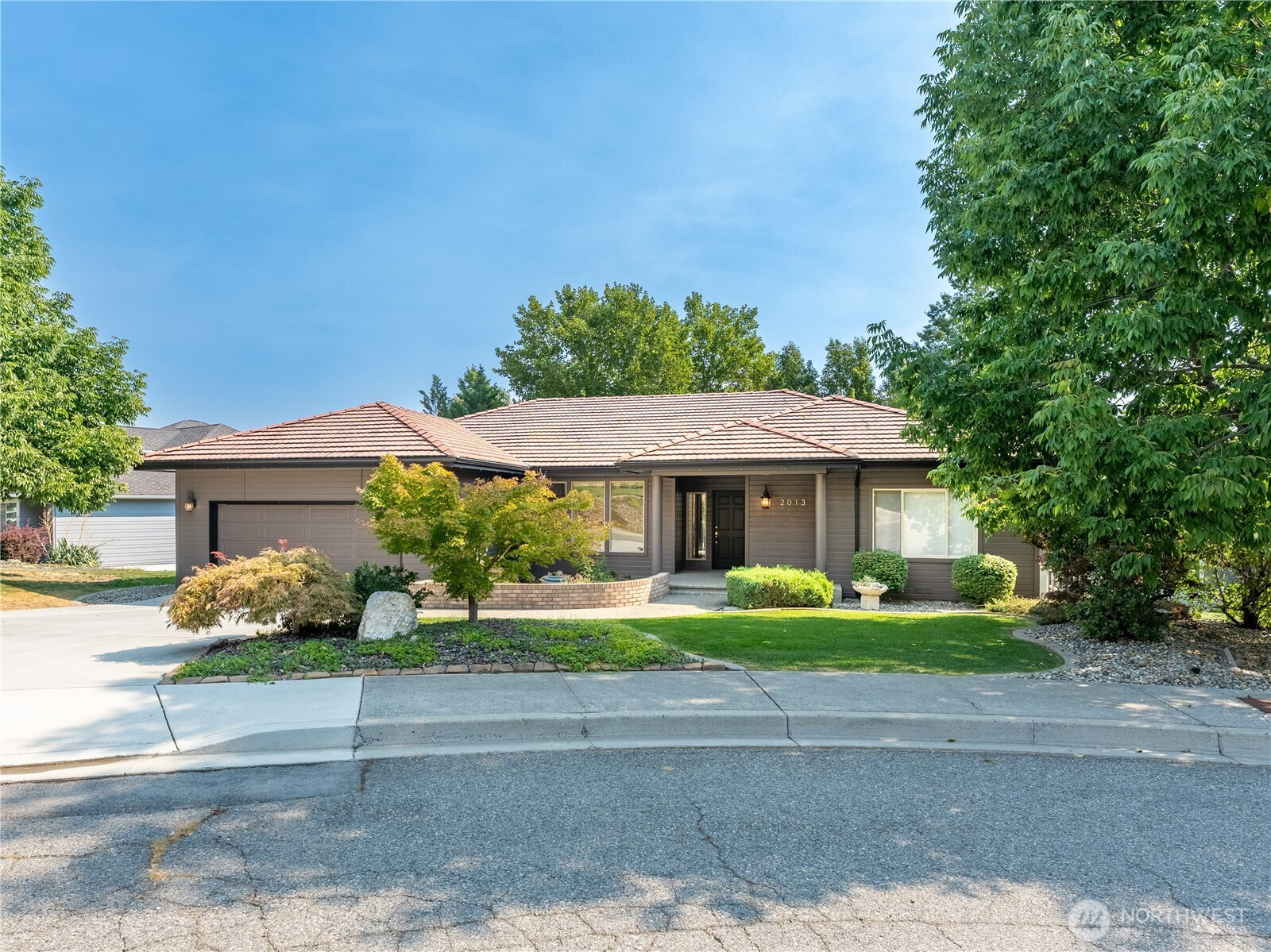 2013 Linville Dr, Wenatchee, WA 98801