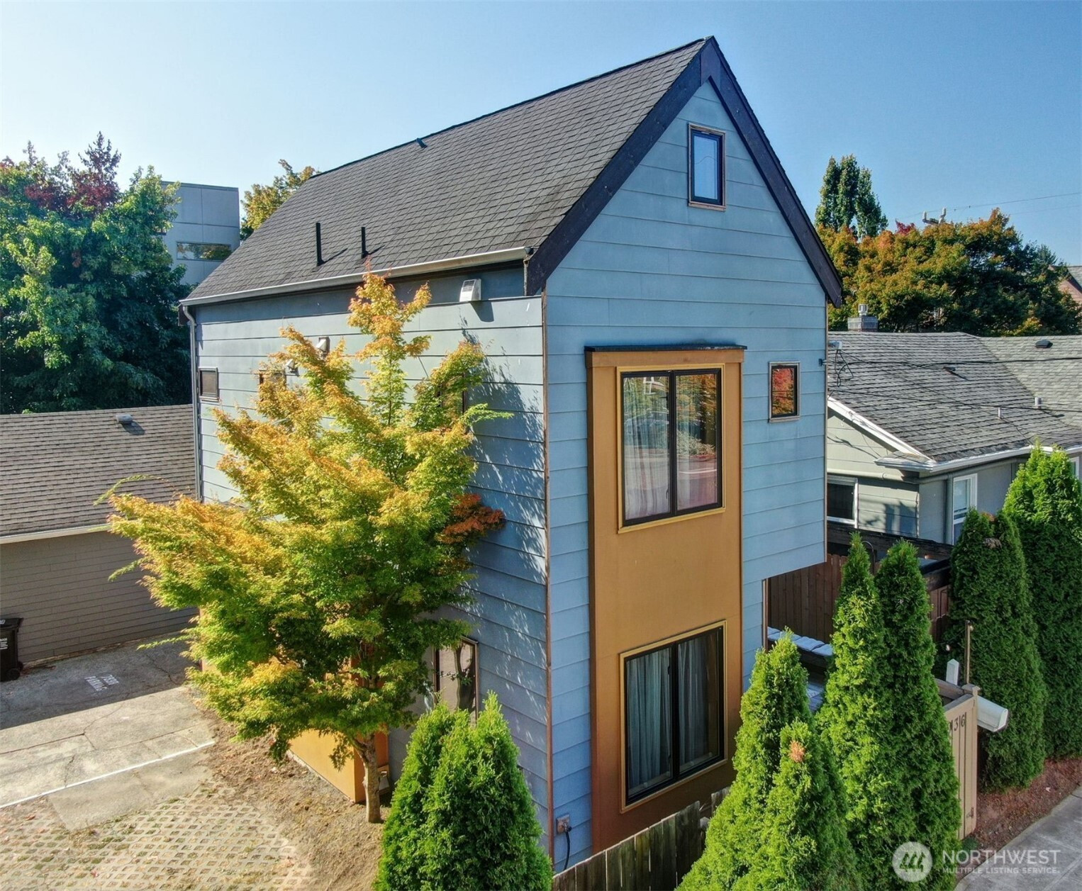 7936 Densmore Avenue N, Seattle, WA 98103
