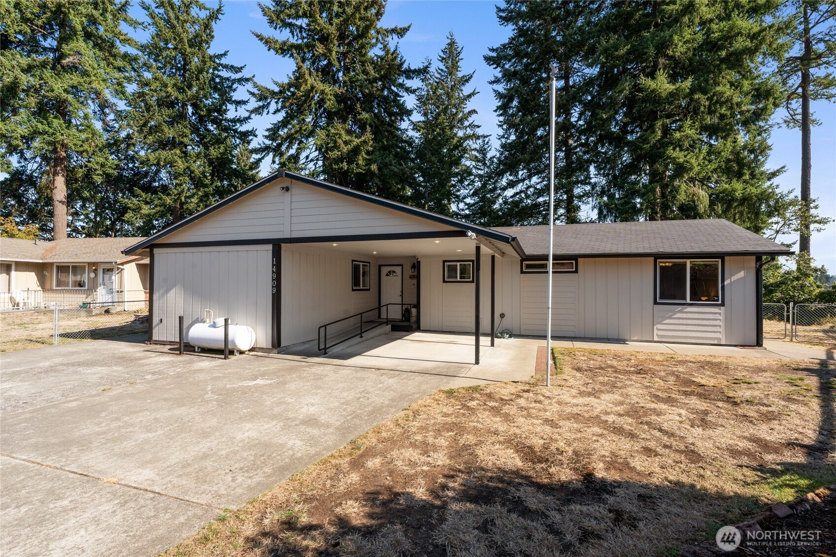 14909 12th Avenue E, Tacoma, WA 98445