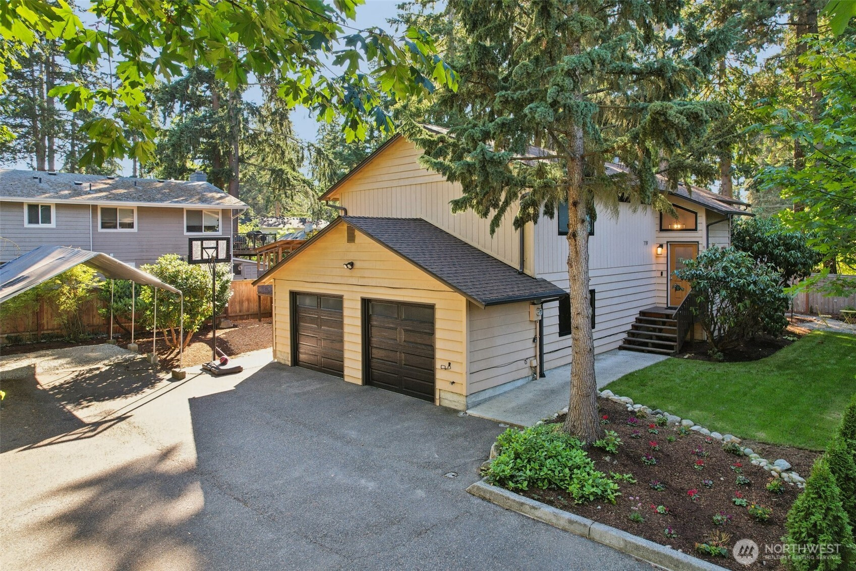 719 N 184th Street, Shoreline, WA 98133