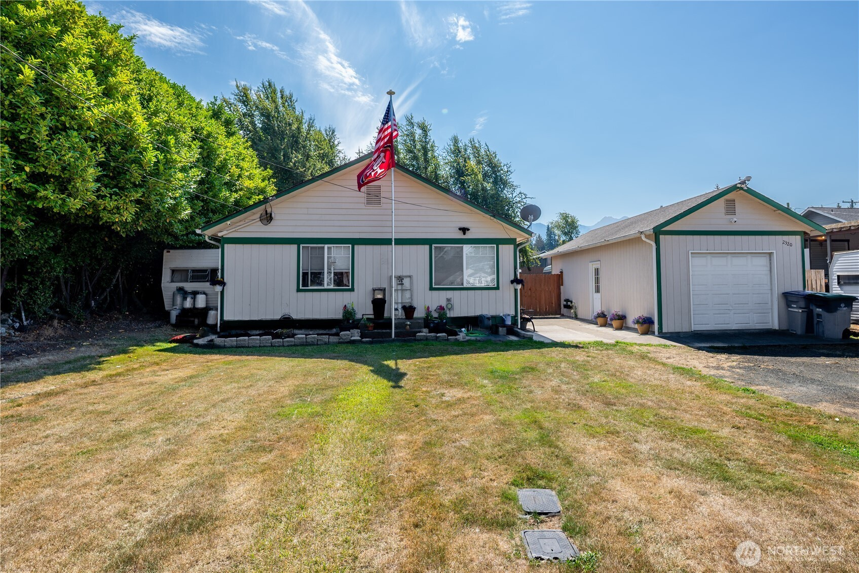 2320 E 5th Avenue, Port Angeles, WA 98362