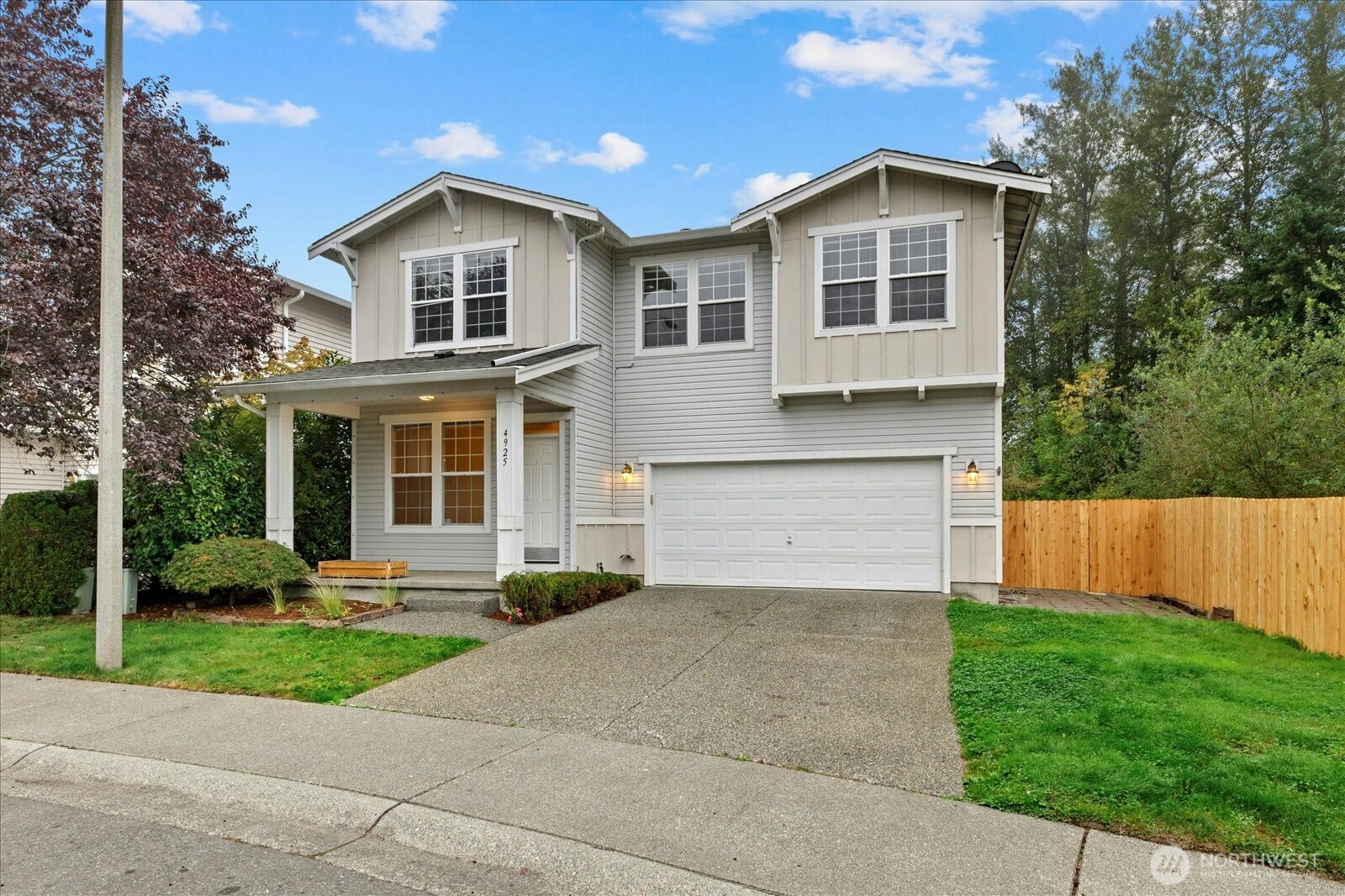 4925 NE 4th Place, Renton, WA 98059