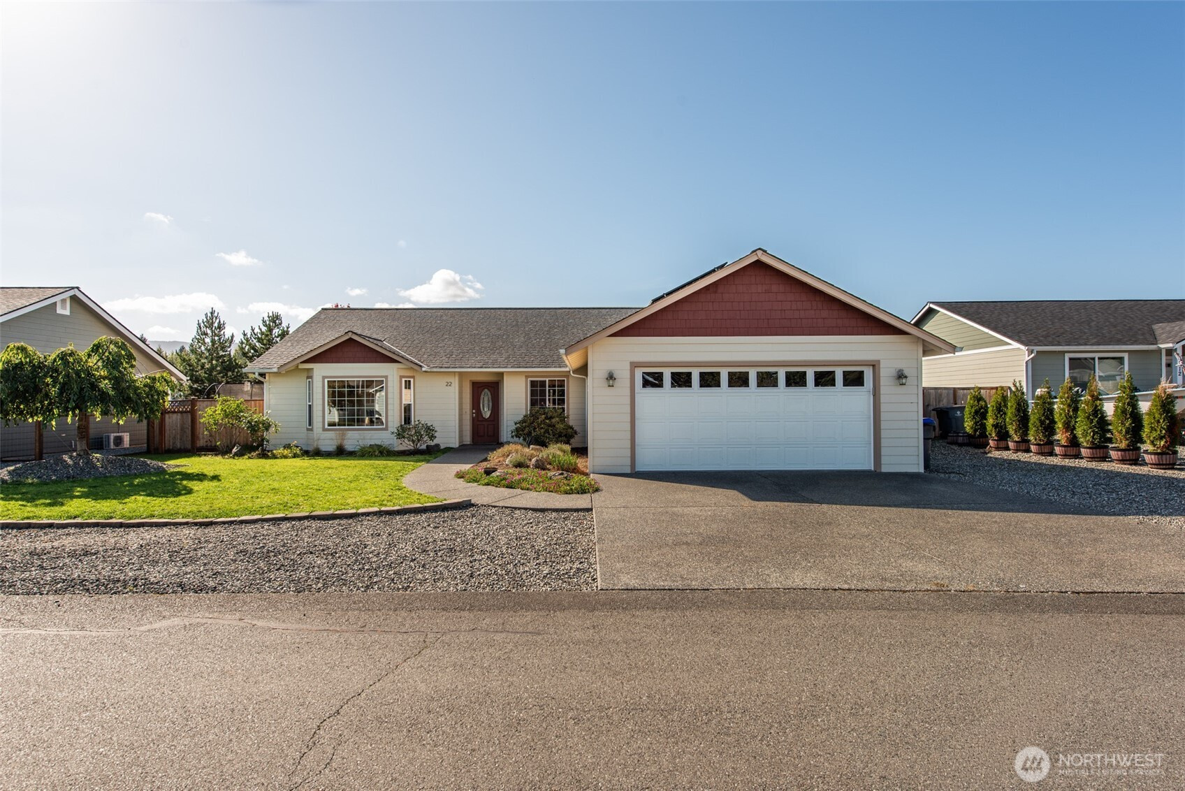 22 E Cobblestone Lane, Sequim, WA 98382