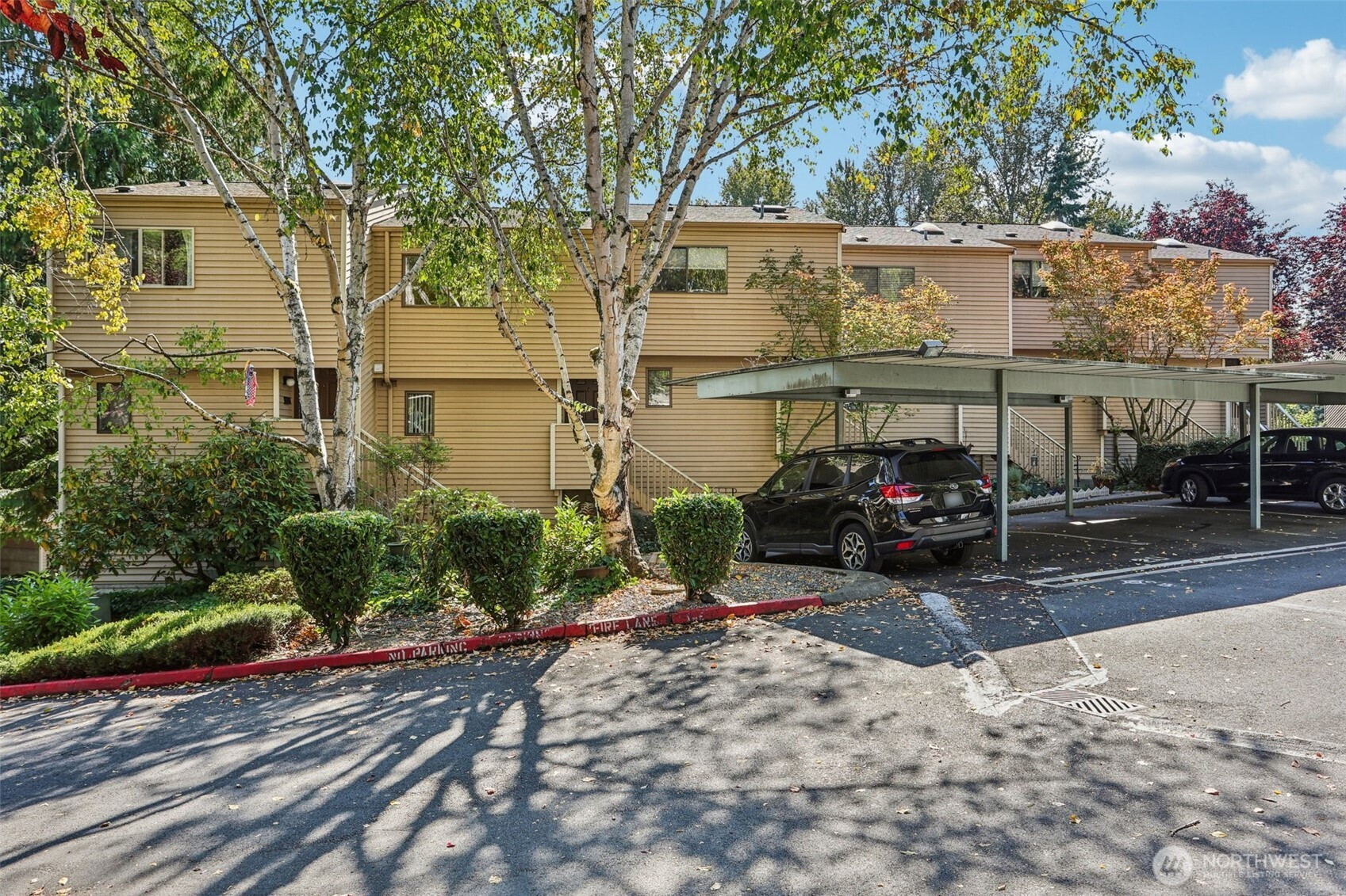 12044 96th Avenue NE, Kirkland, WA 98034