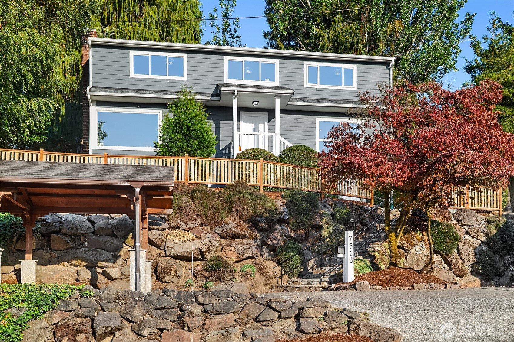 7516 28th Avenue NE, Seattle, WA 98115