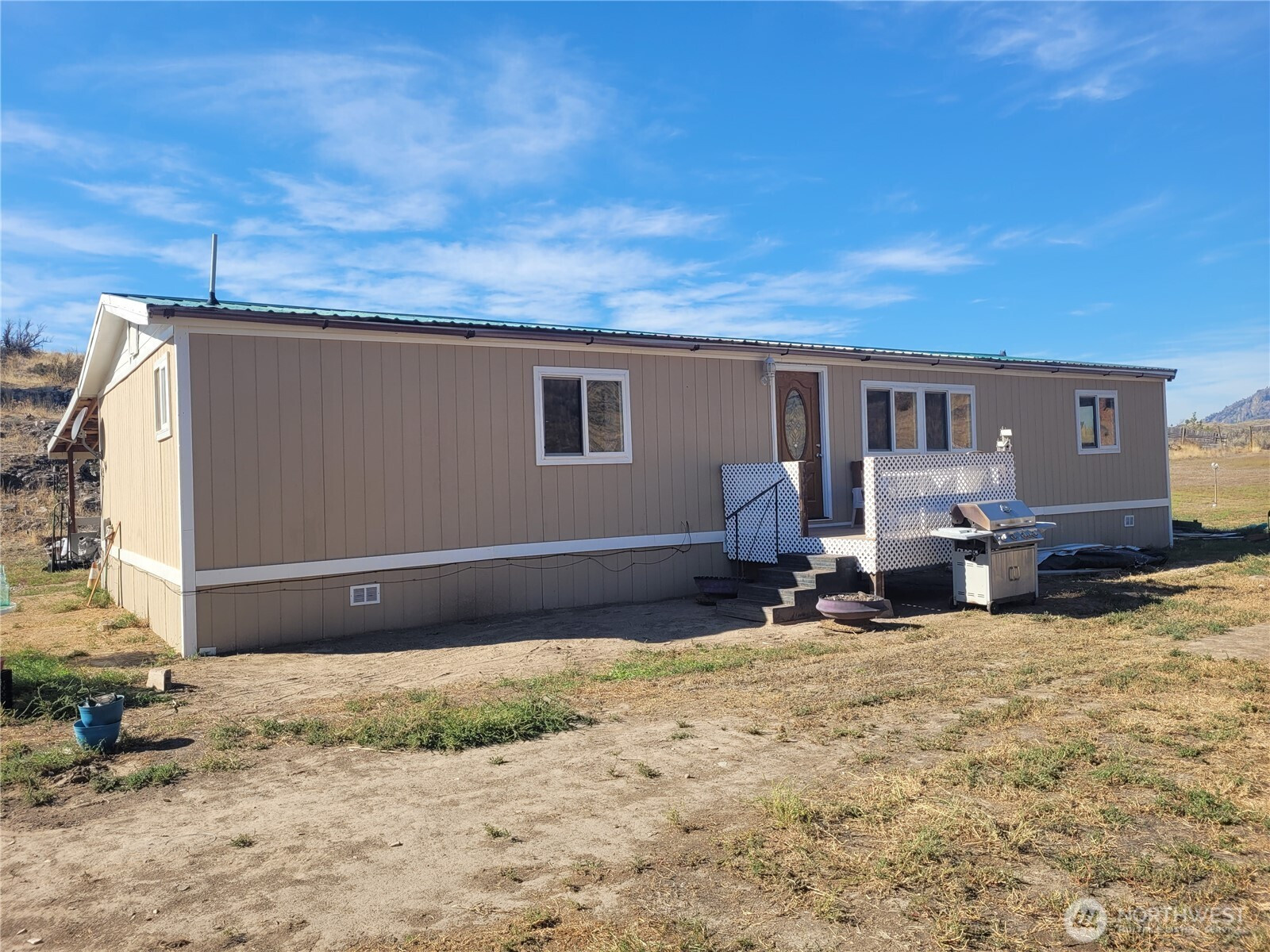 20 ROUND UP Road, Oroville, WA 98844