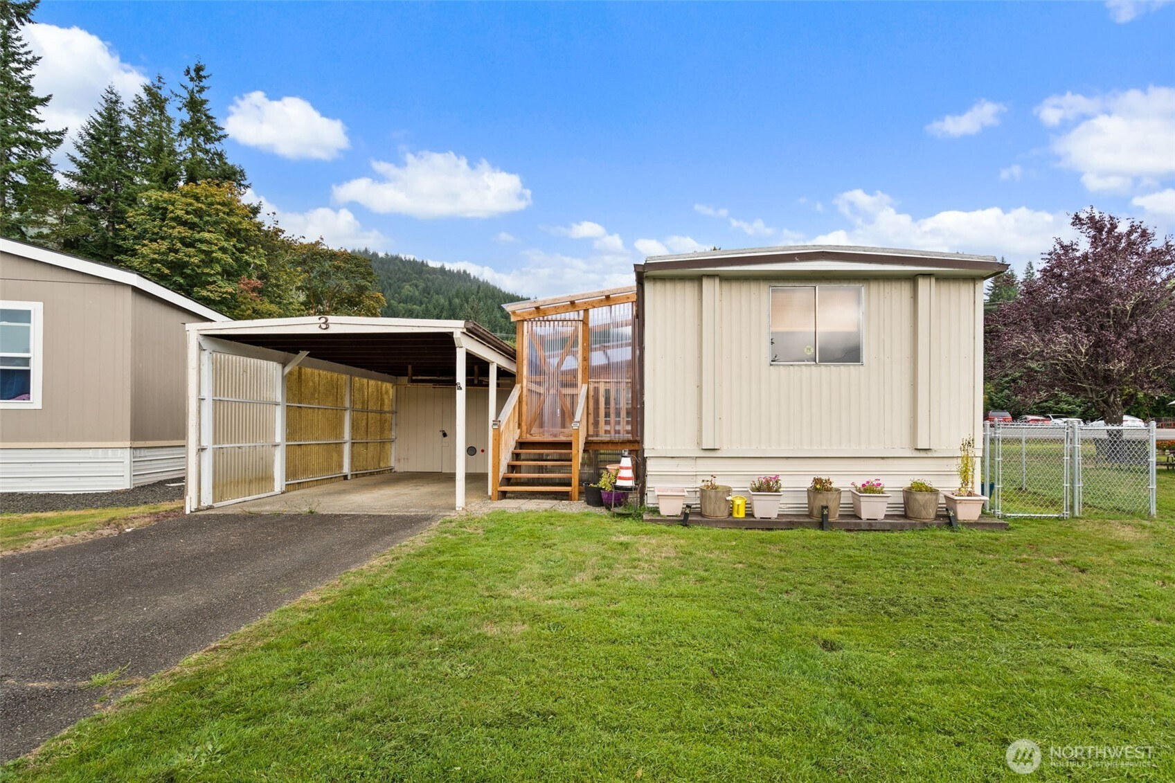 1050 Howard Street, Raymond, WA 98577